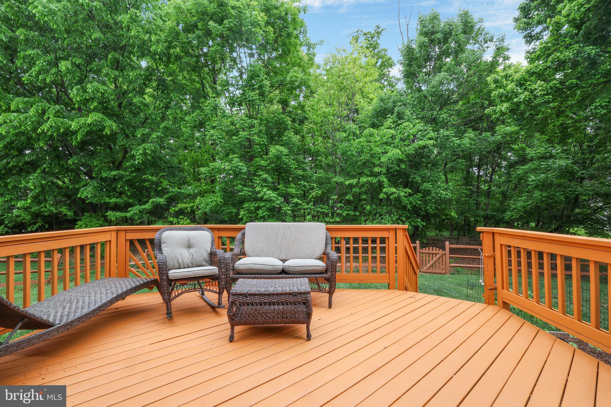 ASHBURN VILLAGE - Residential