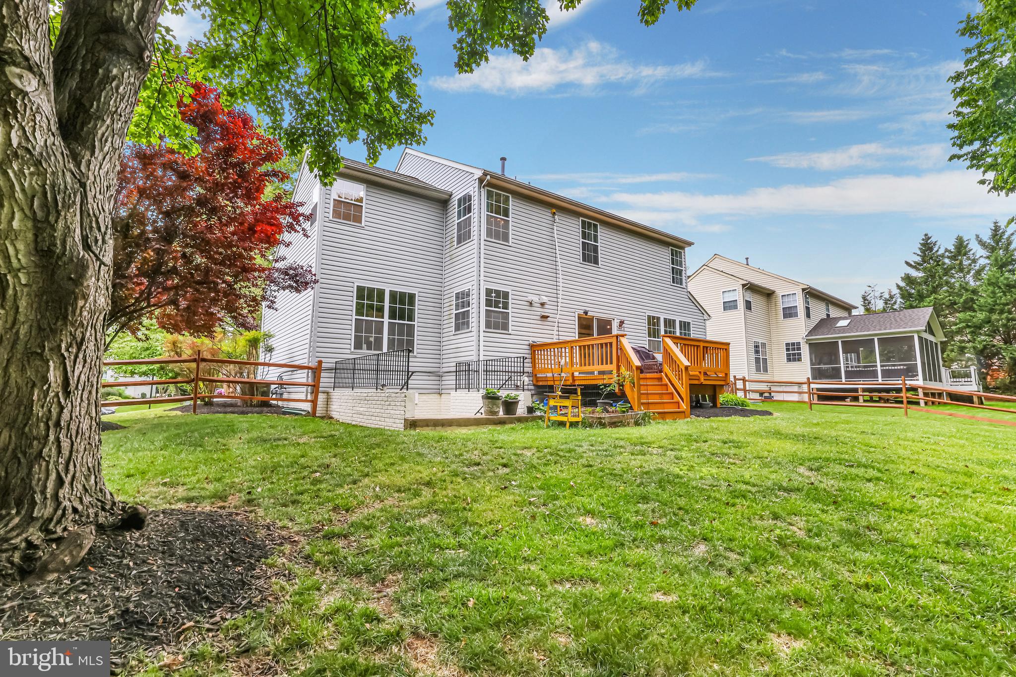 ASHBURN VILLAGE - Residential