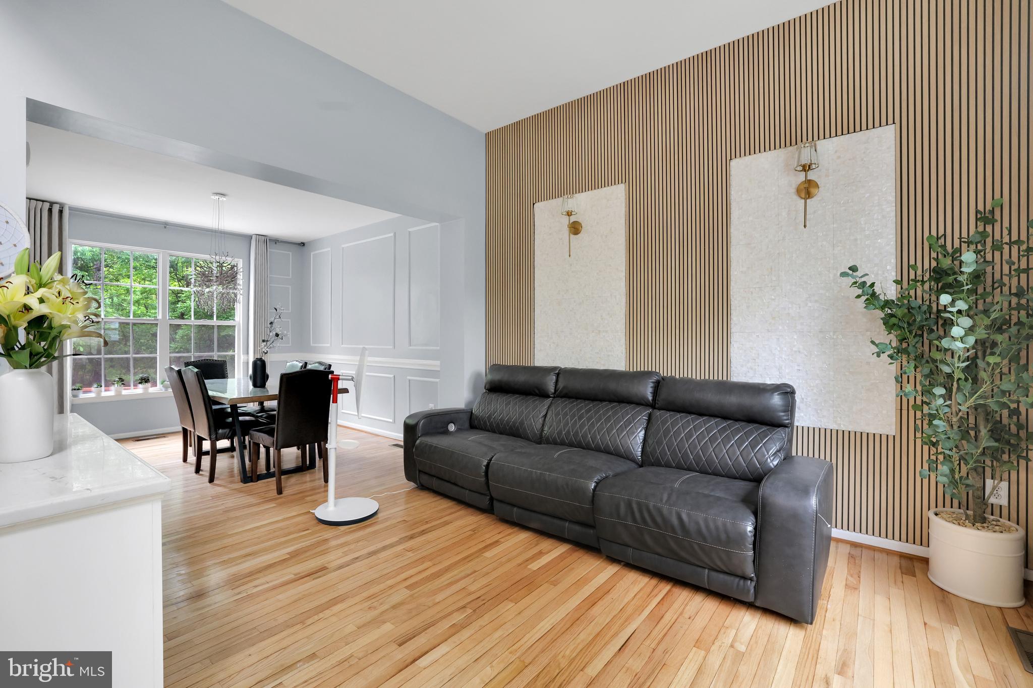 ASHBURN VILLAGE - Residential