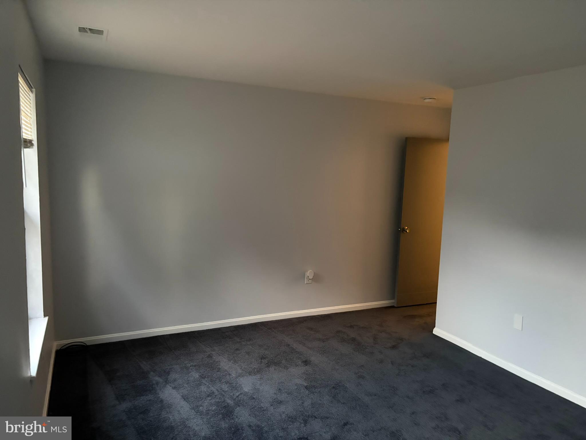 CONSTANT FRIENDSHIP - Residential Lease