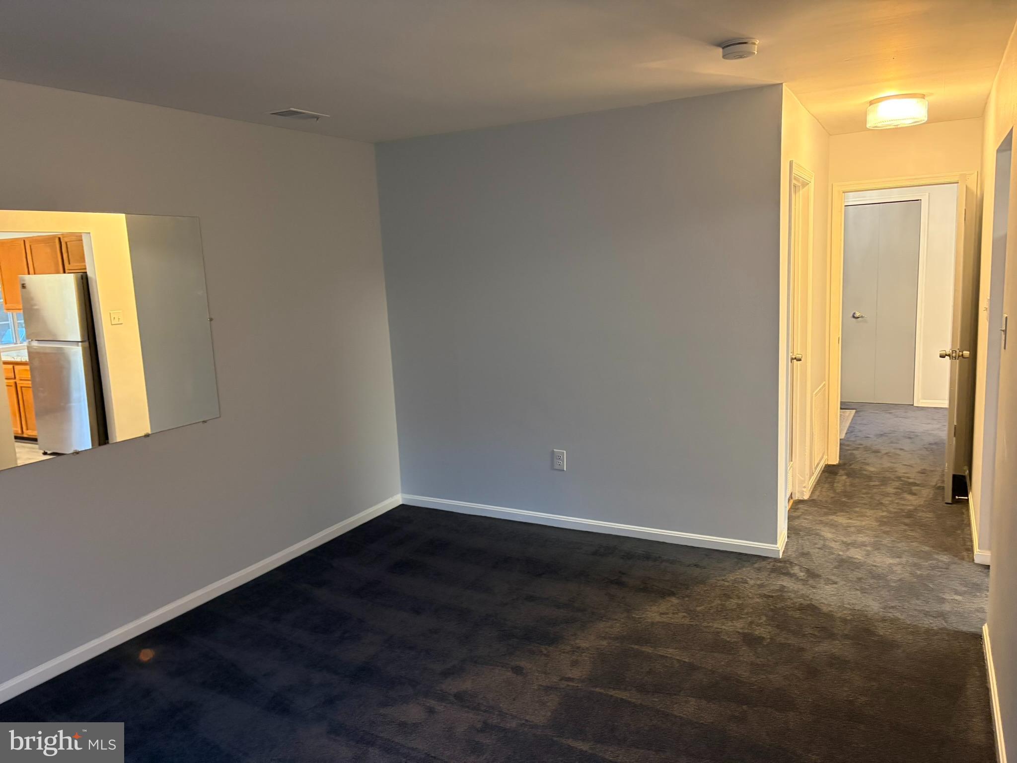 CONSTANT FRIENDSHIP - Residential Lease