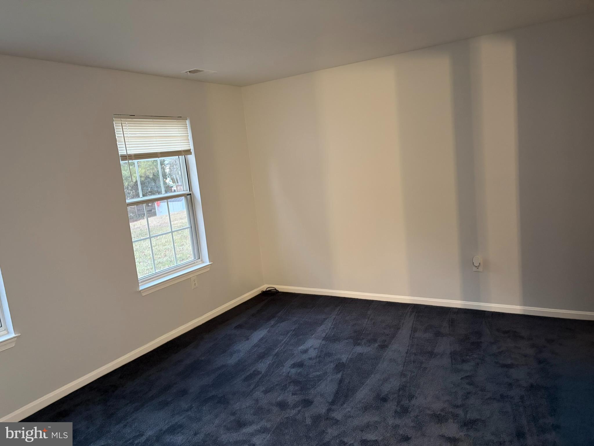 CONSTANT FRIENDSHIP - Residential Lease