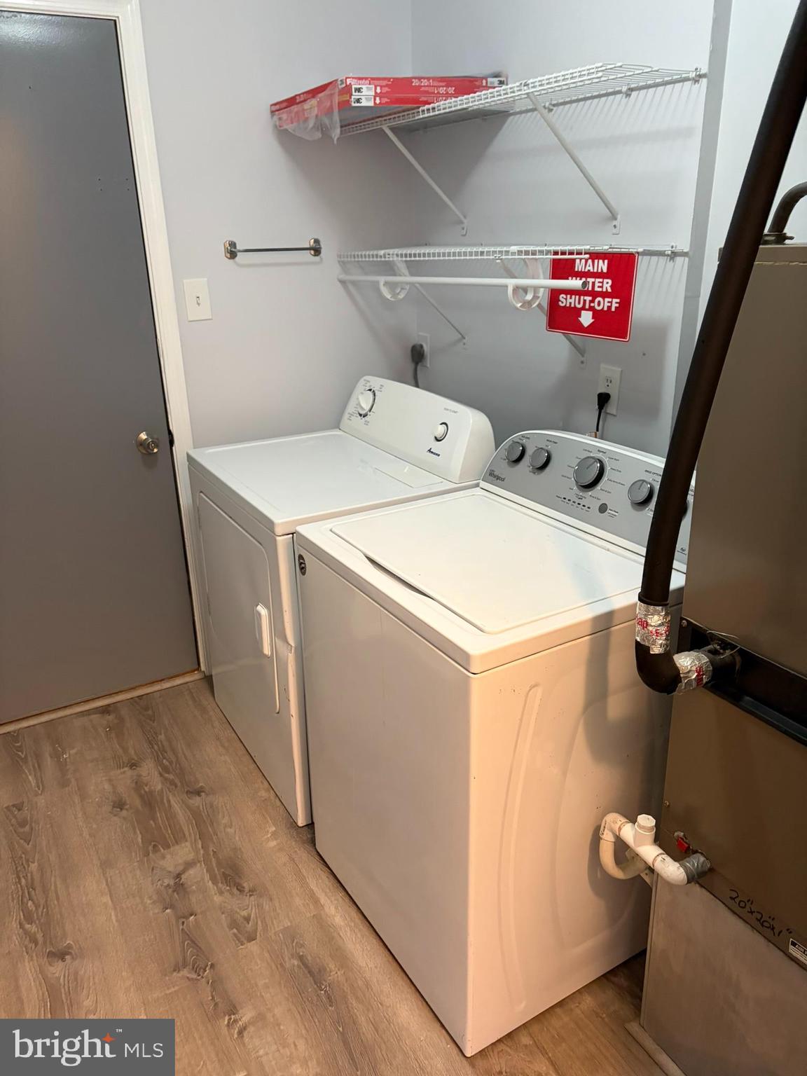 CONSTANT FRIENDSHIP - Residential Lease