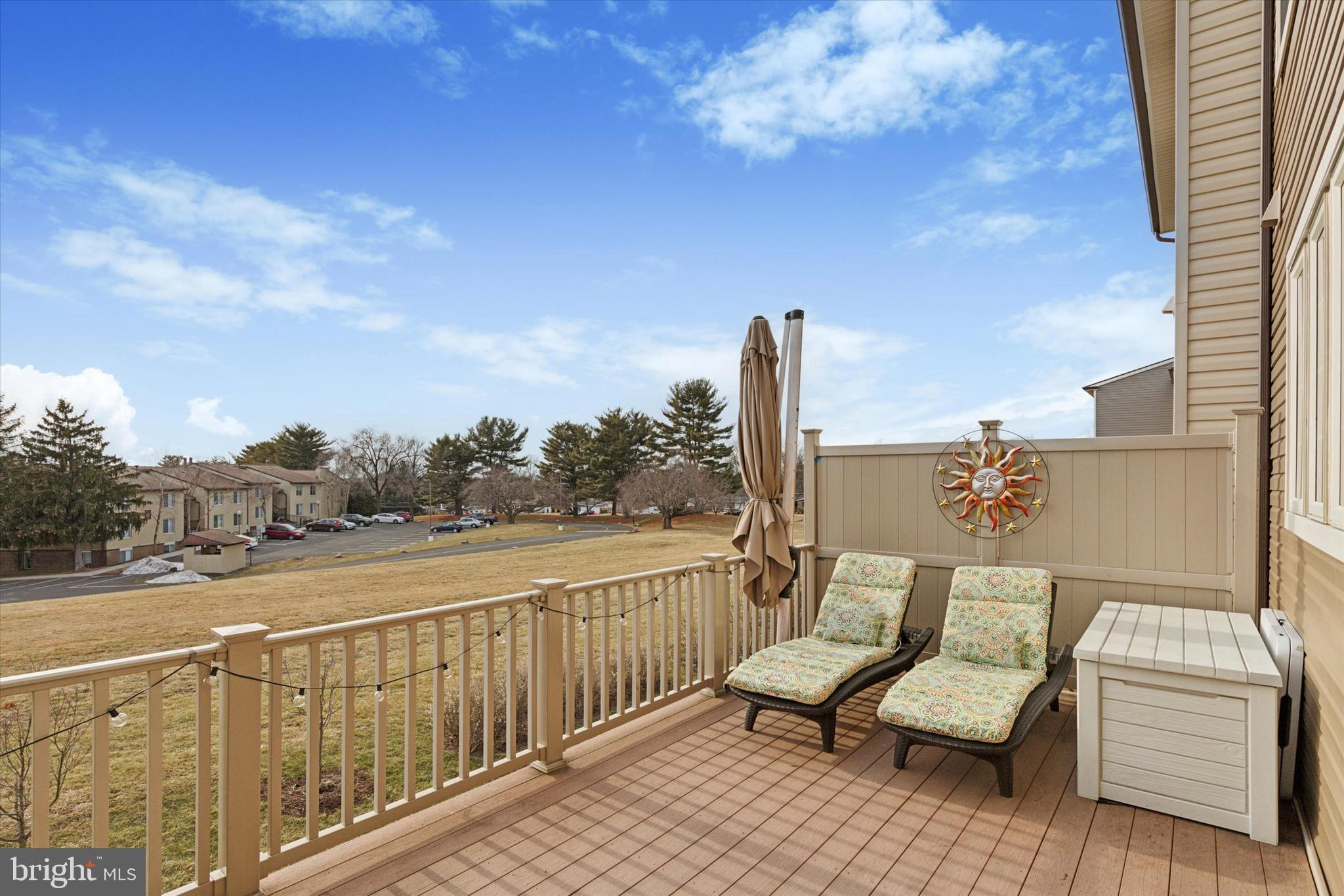 TALL OAKS - Residential