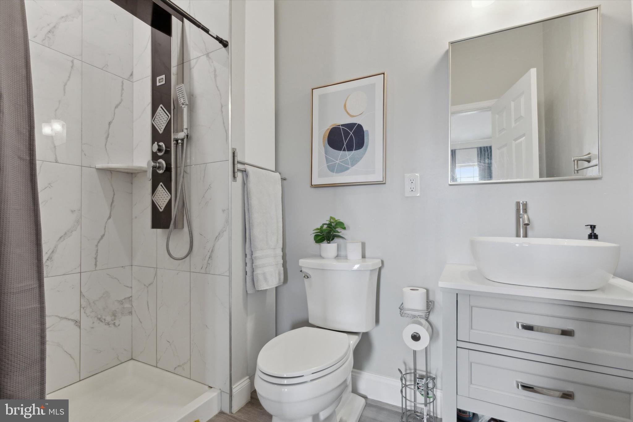 TALL OAKS - Residential