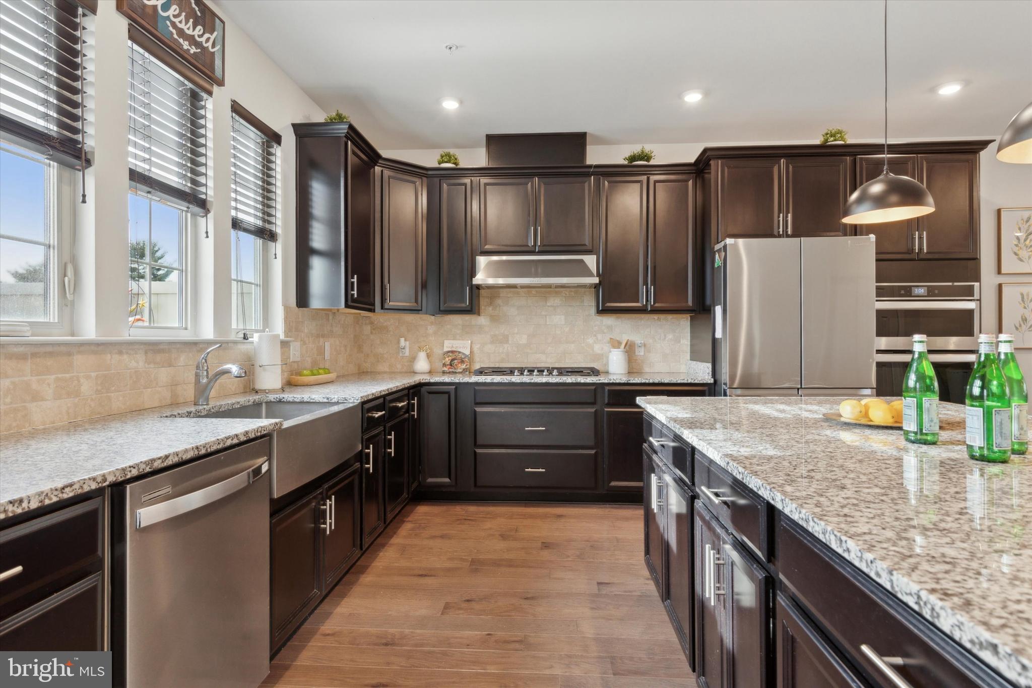 TALL OAKS - Residential