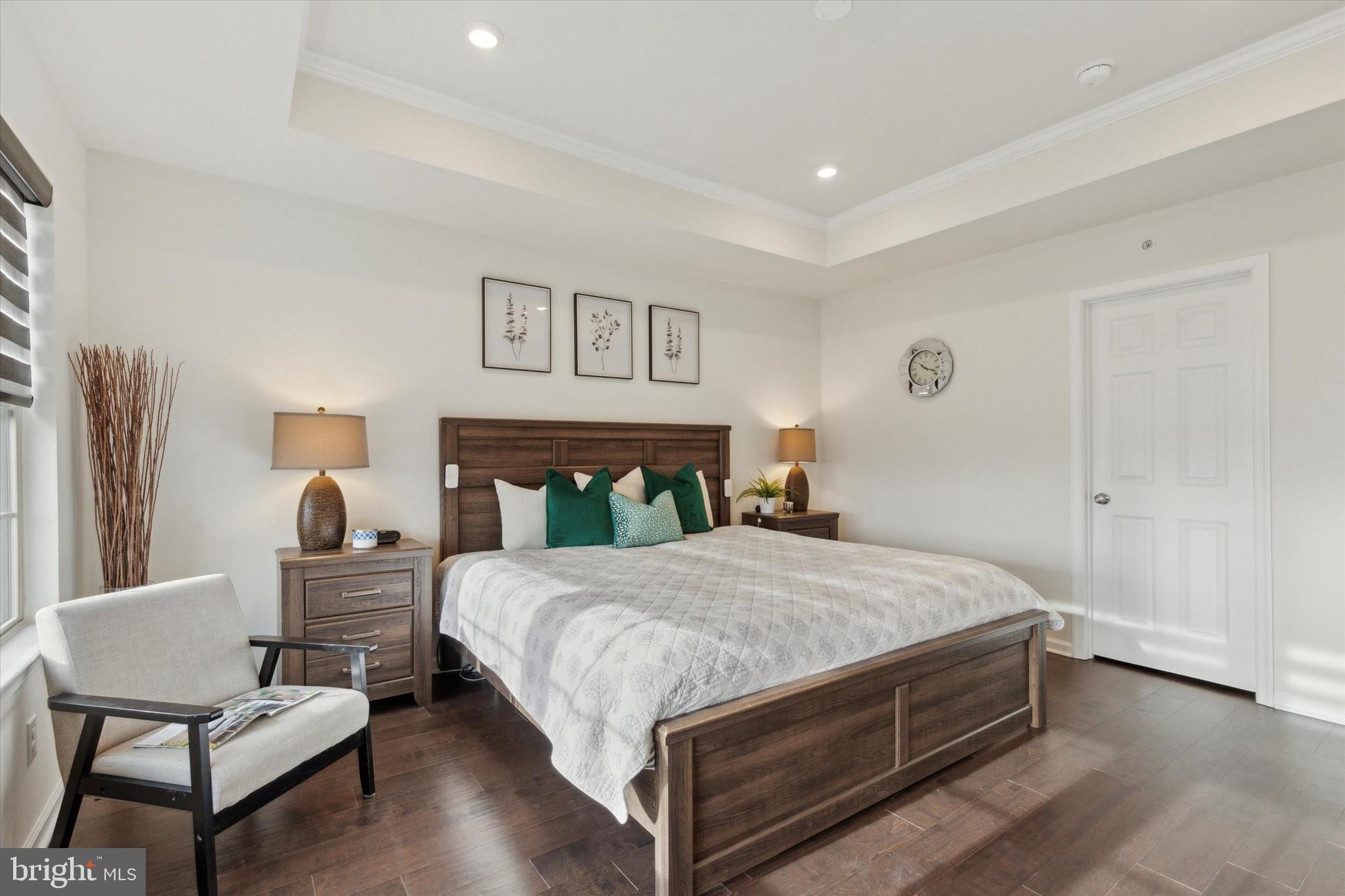 TALL OAKS - Residential