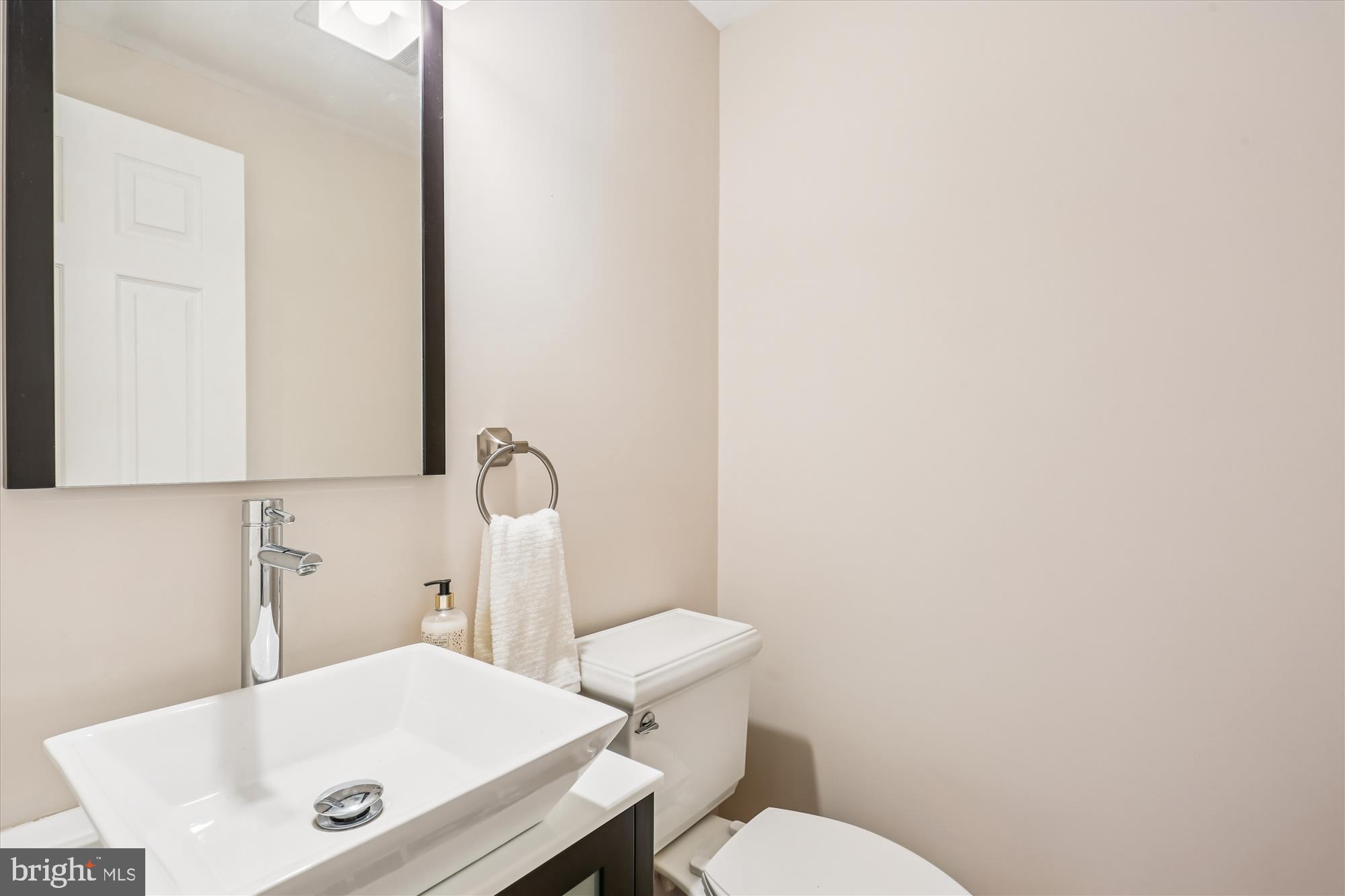 MONTROSE WOODS - Residential