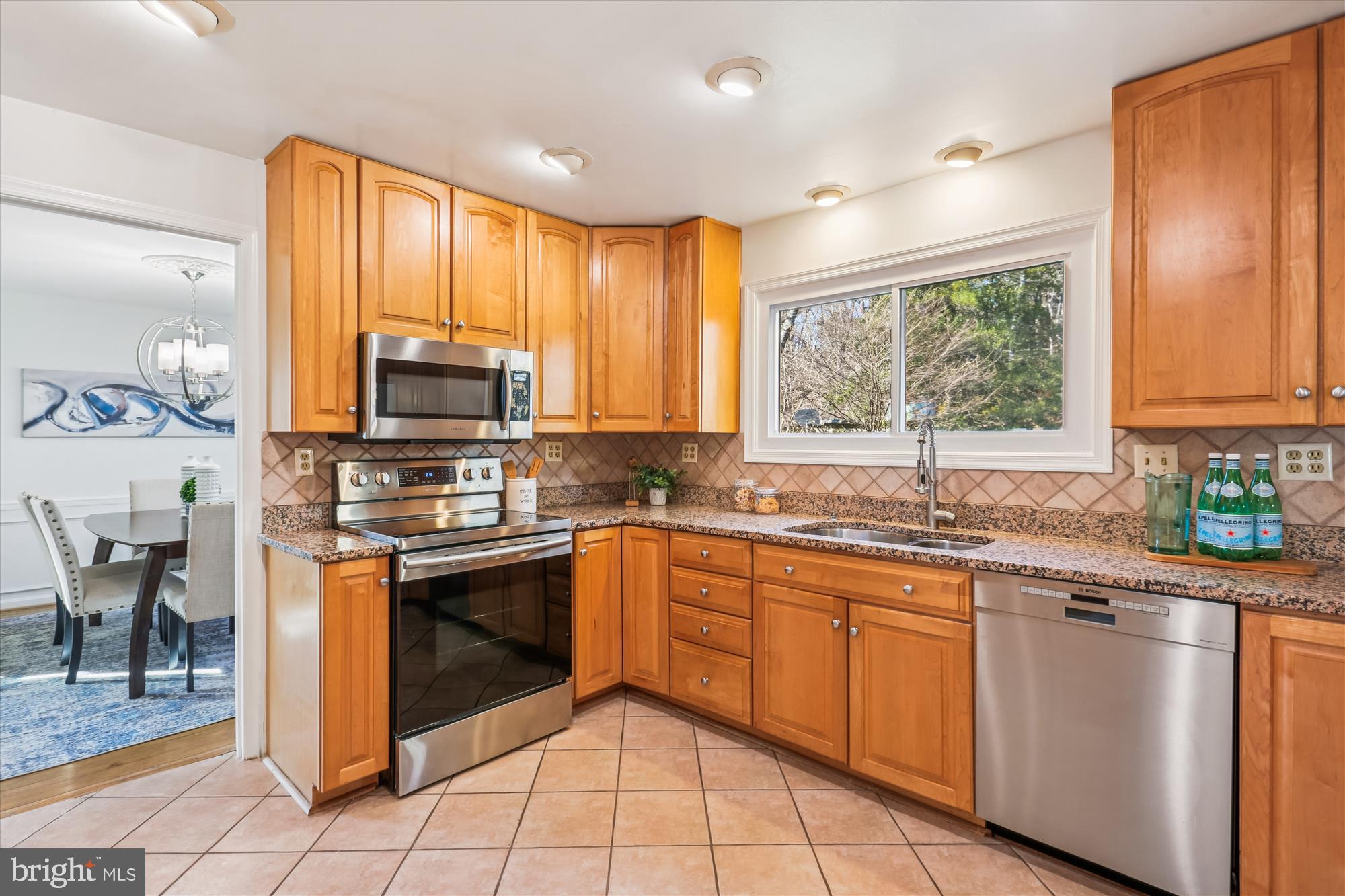 MONTROSE WOODS - Residential