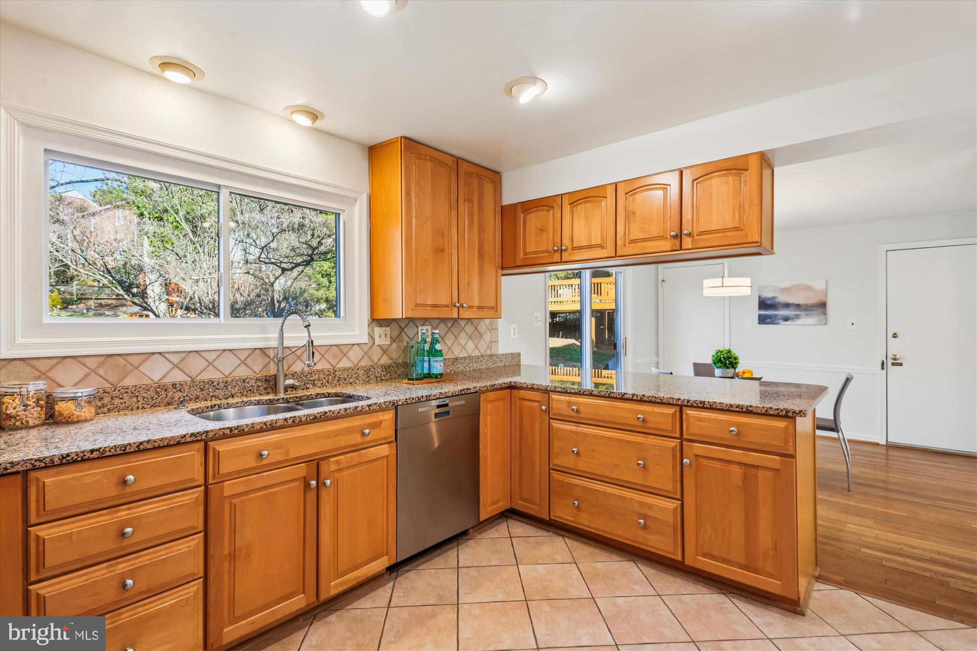 MONTROSE WOODS - Residential