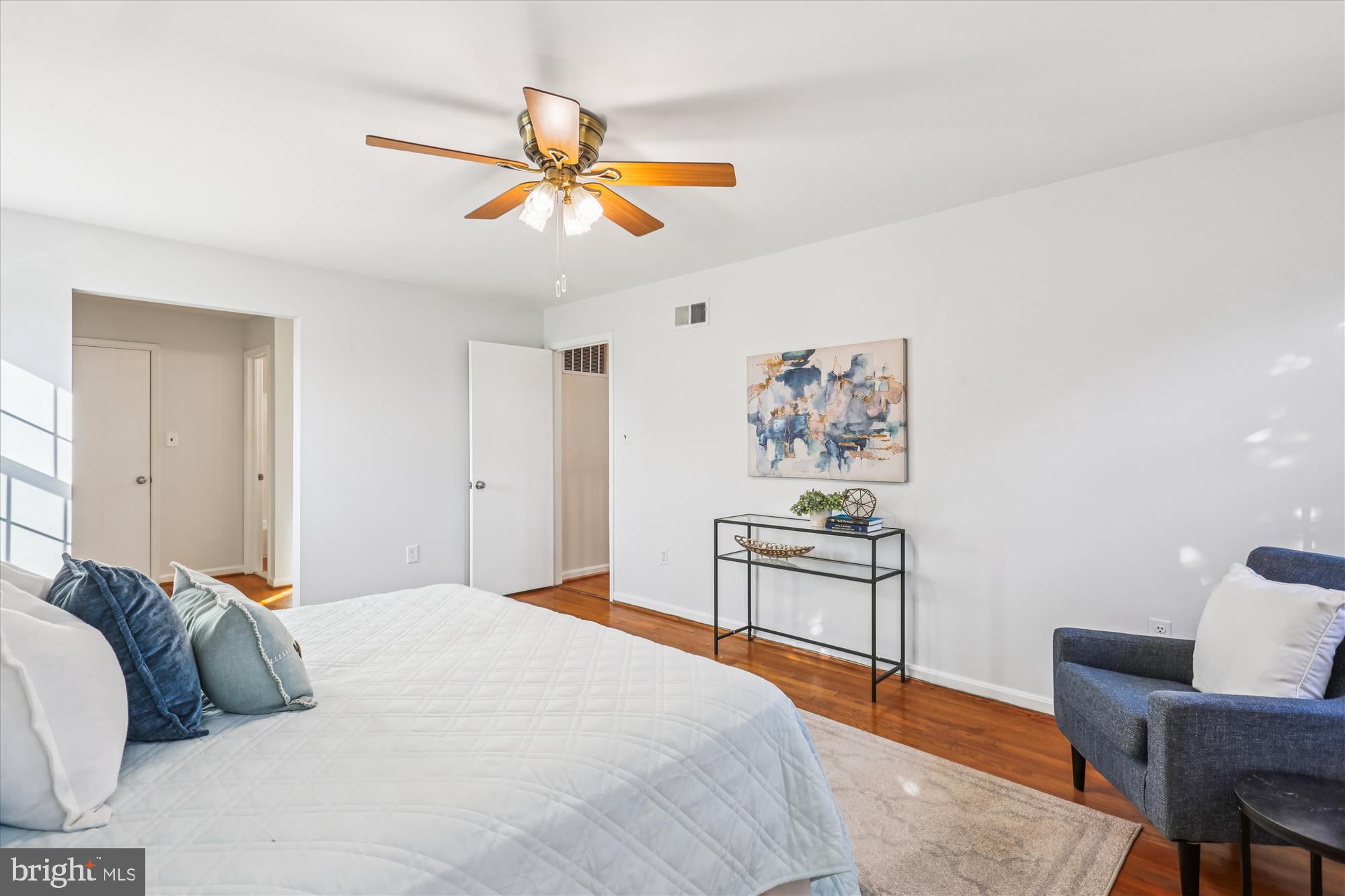 MONTROSE WOODS - Residential