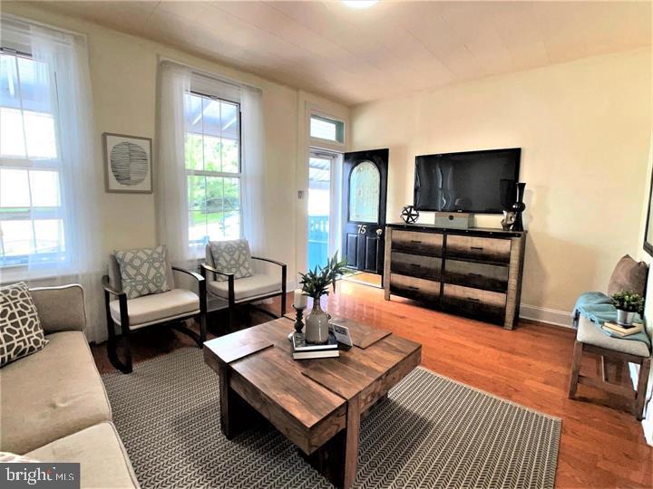 CONSHOHOCKEN - Residential