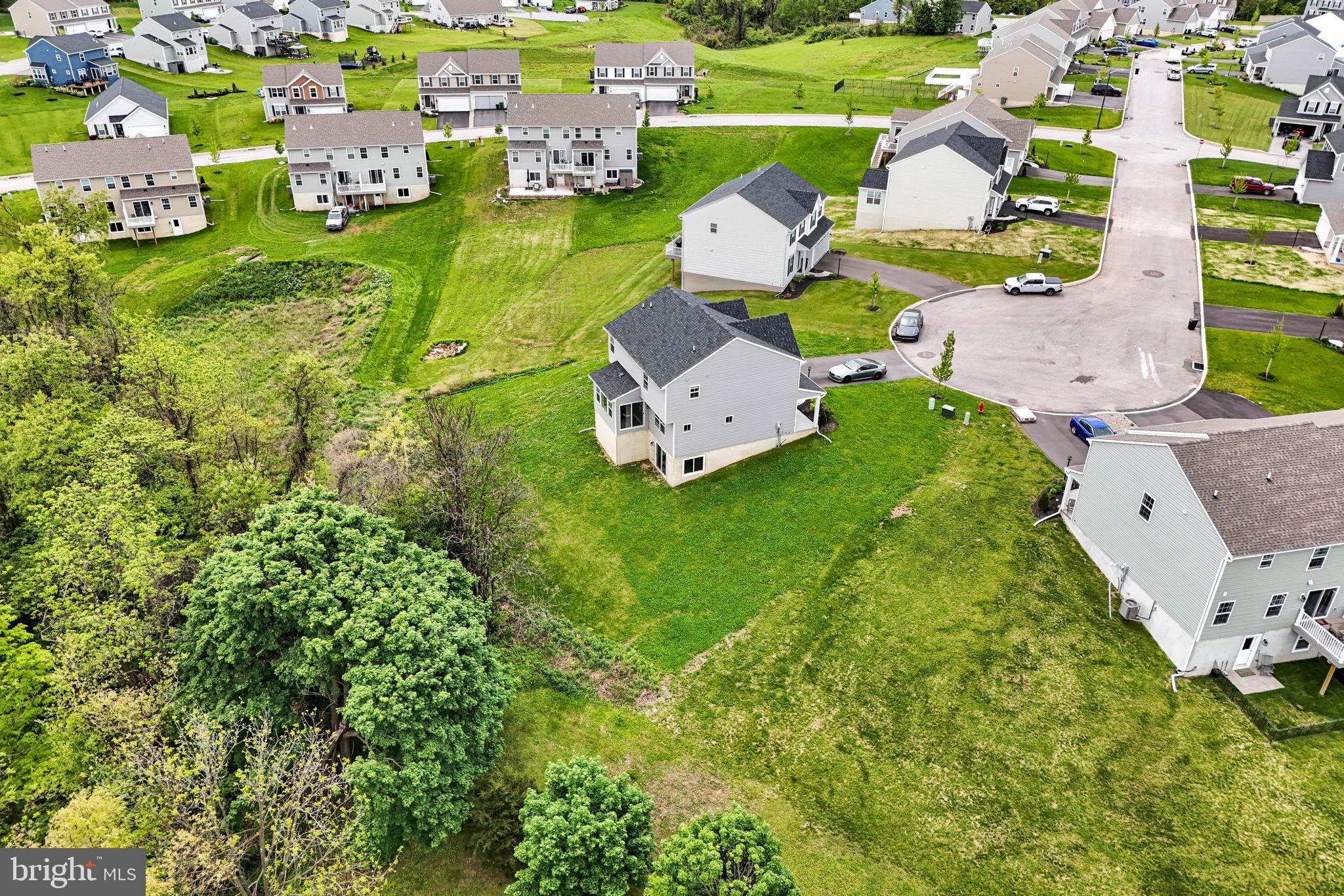 STONE MILL ESTATES - Residential