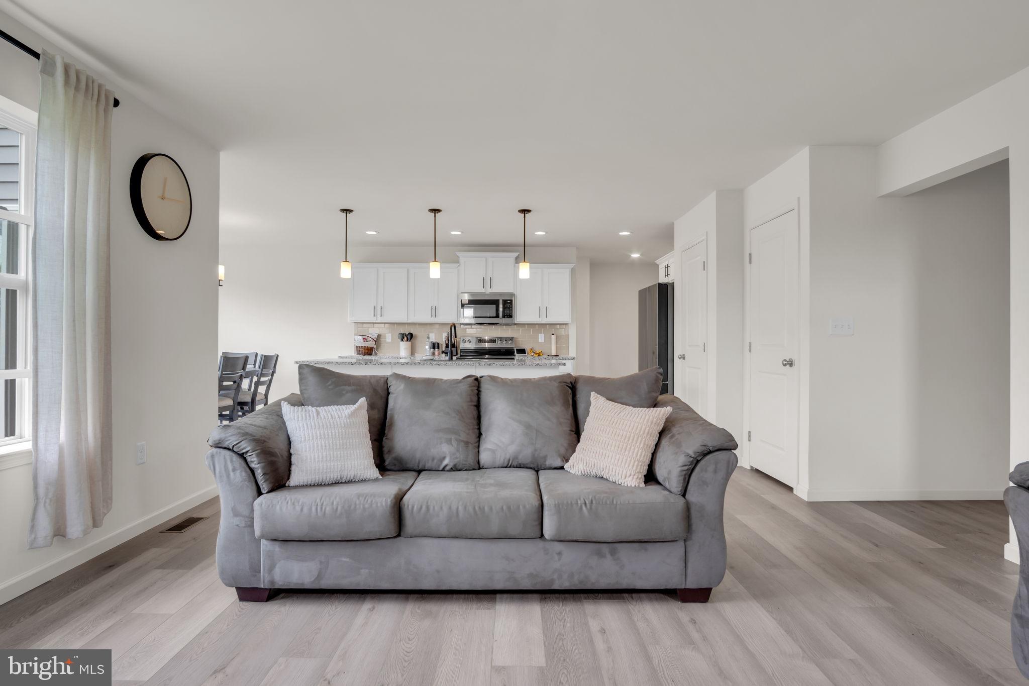 STONE MILL ESTATES - Residential