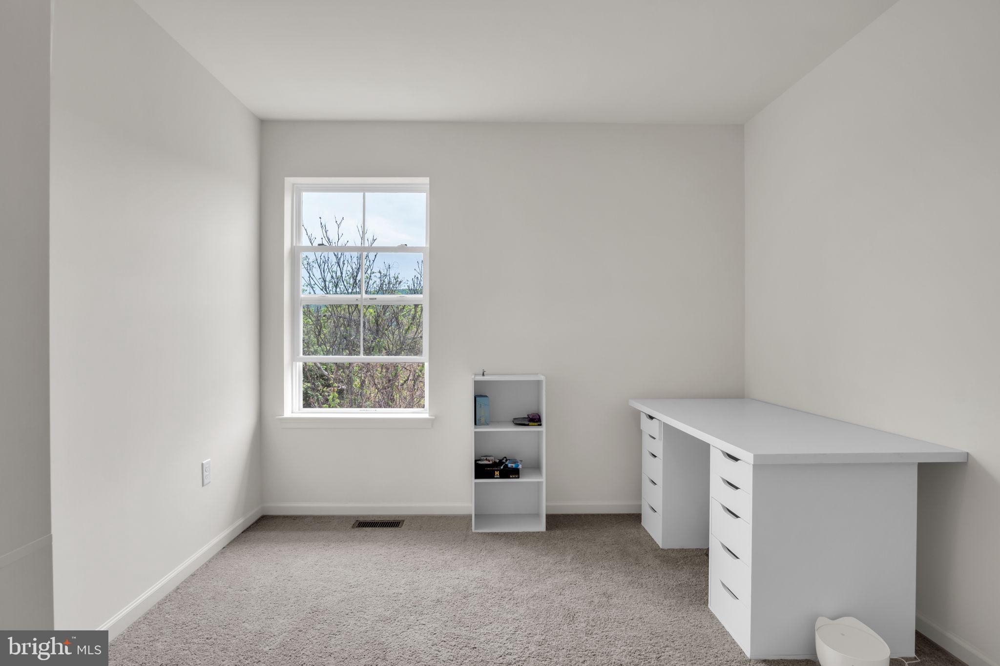 STONE MILL ESTATES - Residential