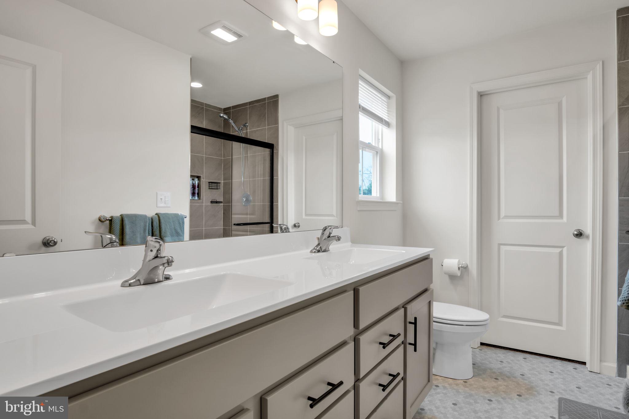 STONE MILL ESTATES - Residential
