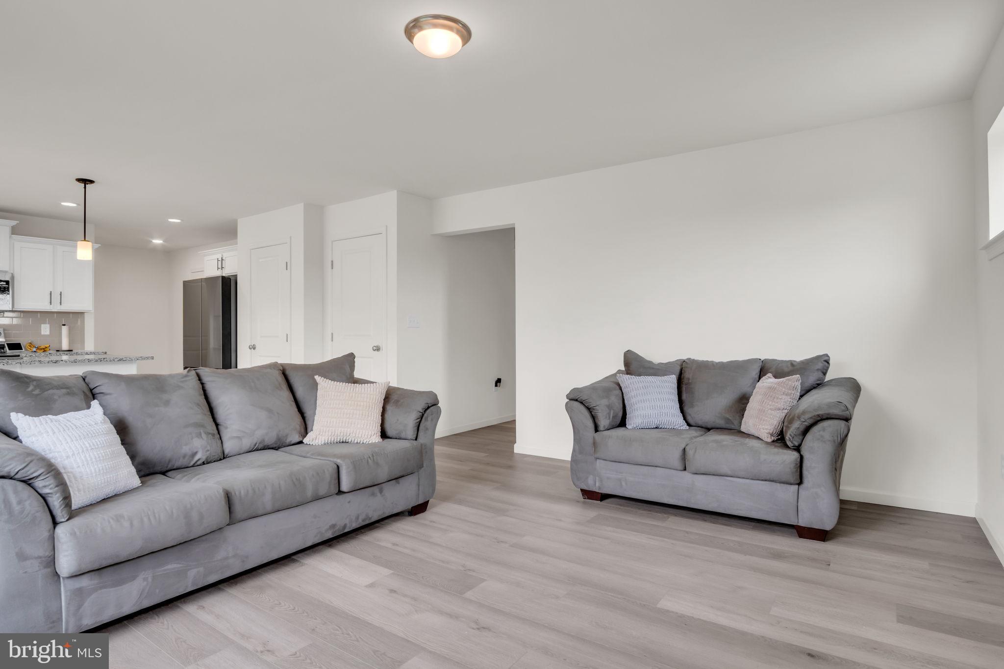 STONE MILL ESTATES - Residential