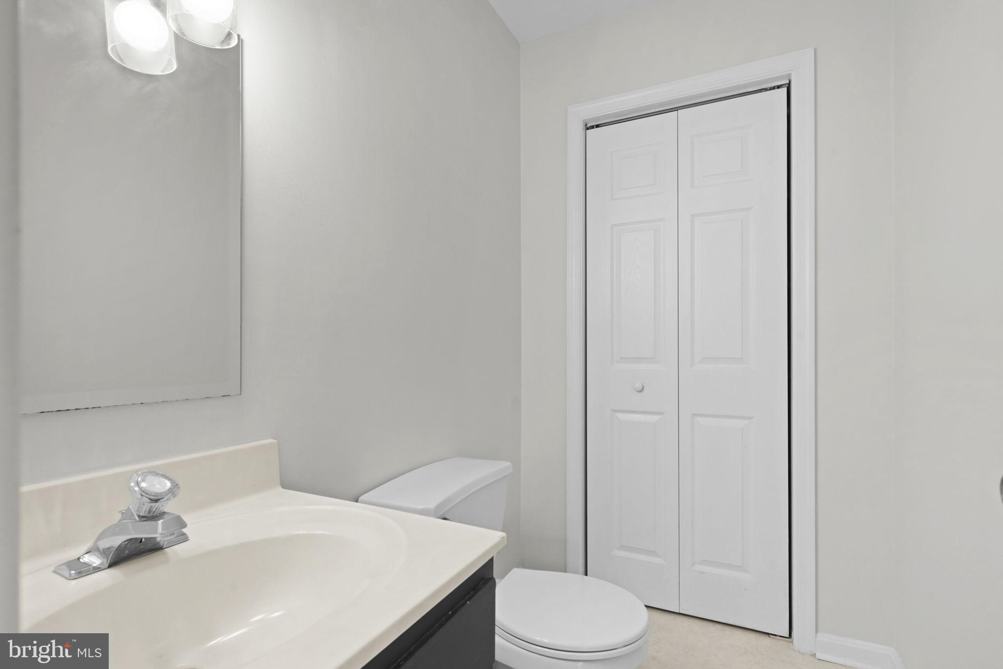 LAUREL GLEN - Residential