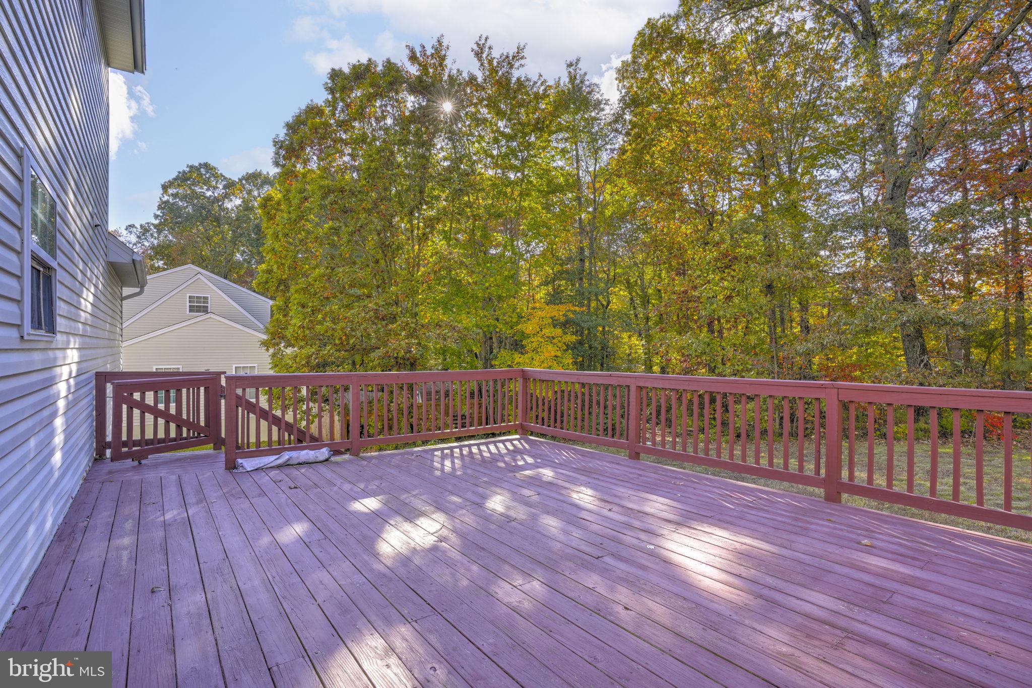 LAUREL GLEN - Residential