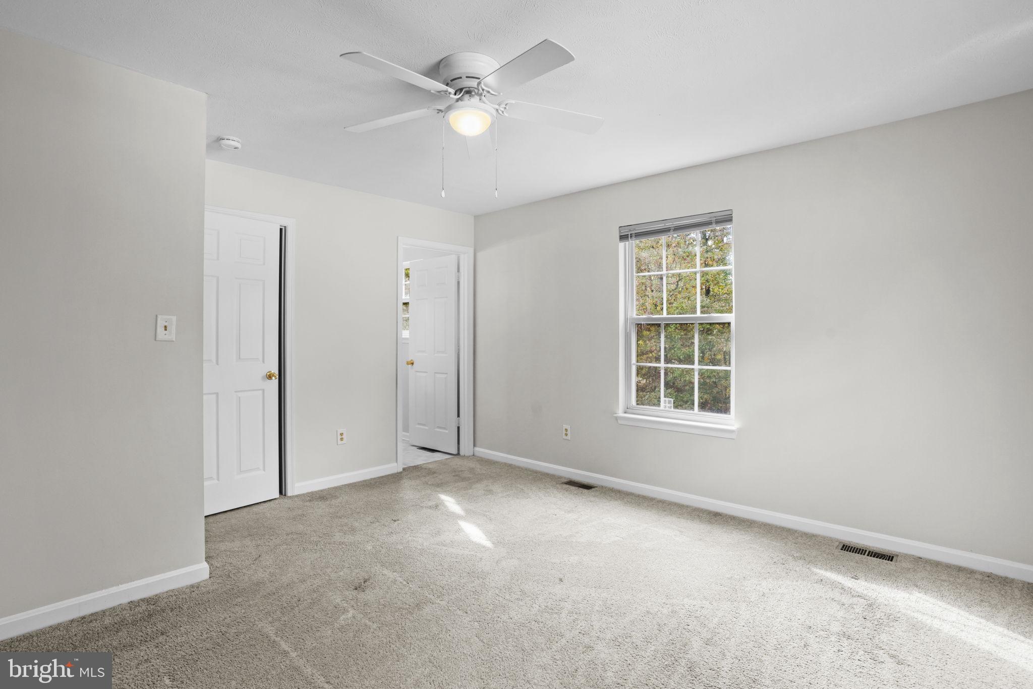 LAUREL GLEN - Residential