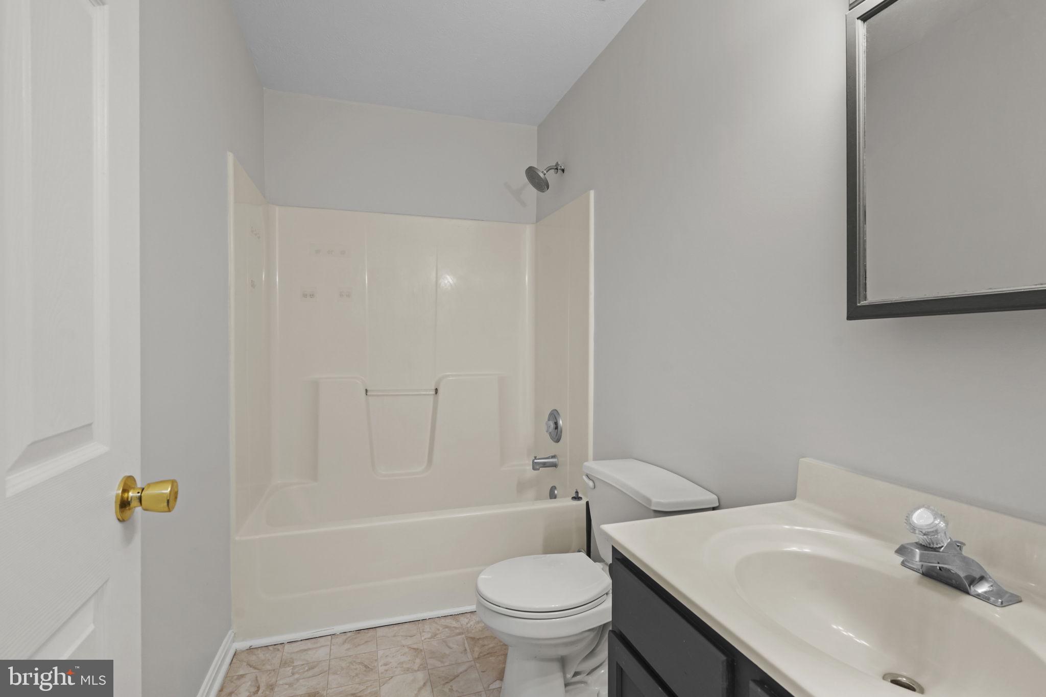 LAUREL GLEN - Residential