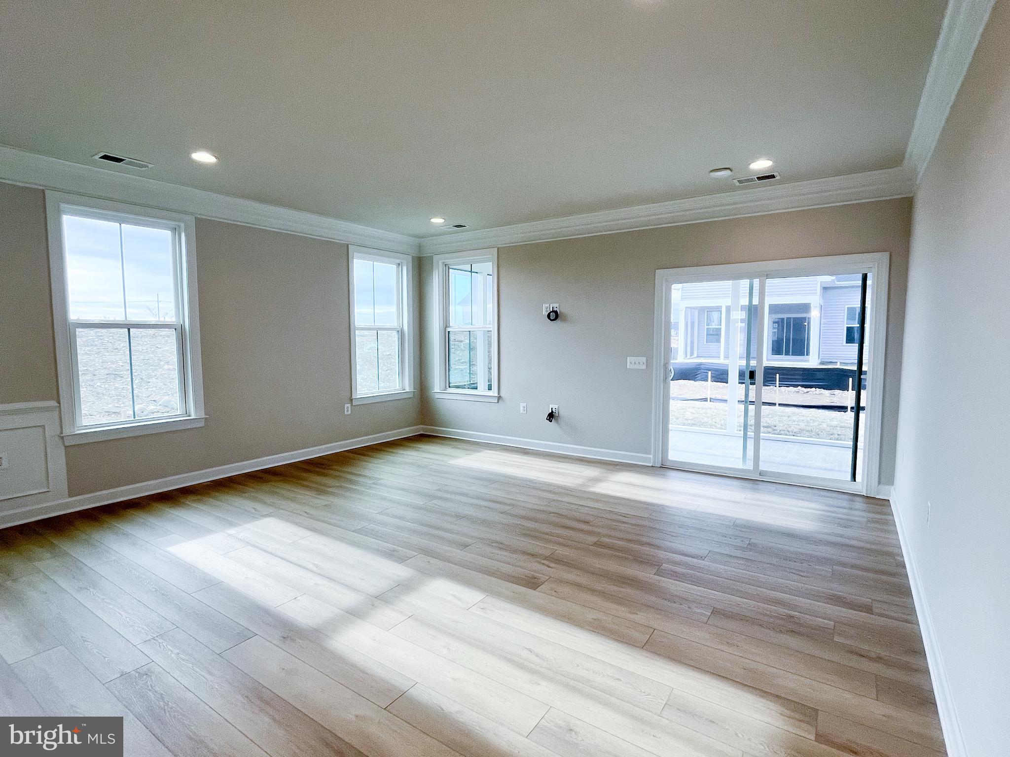 HIATT POINTE AT SNOWDEN BRIDGE - Residential