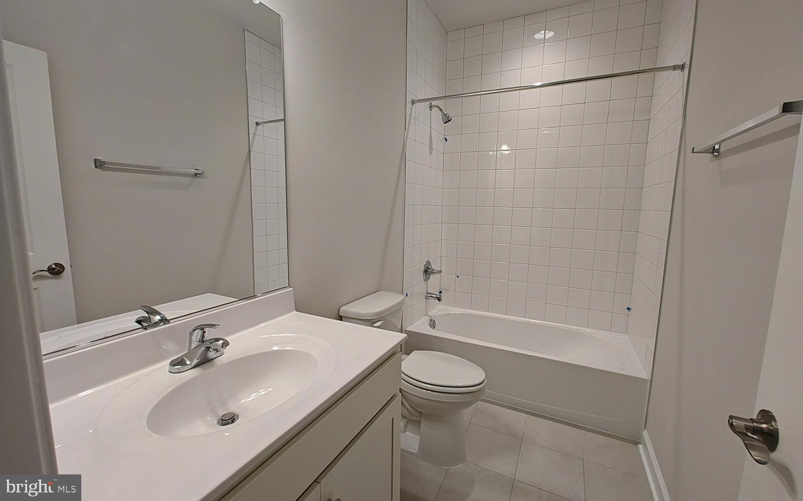 HIATT POINTE AT SNOWDEN BRIDGE - Residential