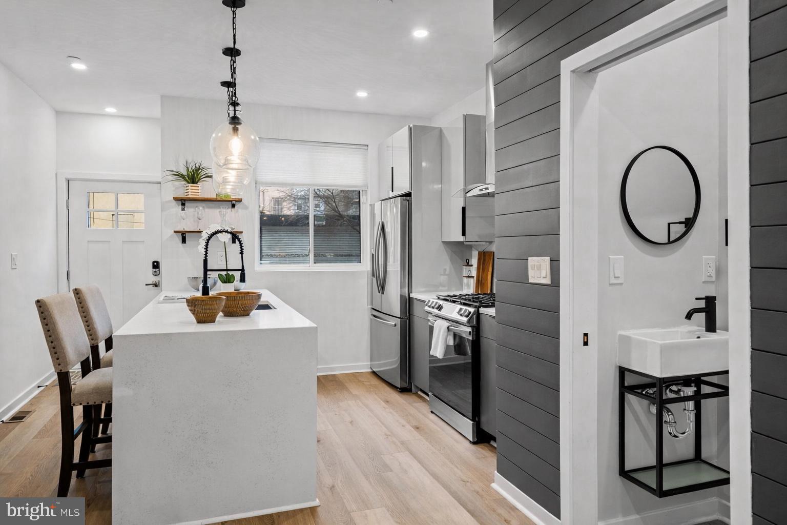 SOUTH KENSINGTON - Residential