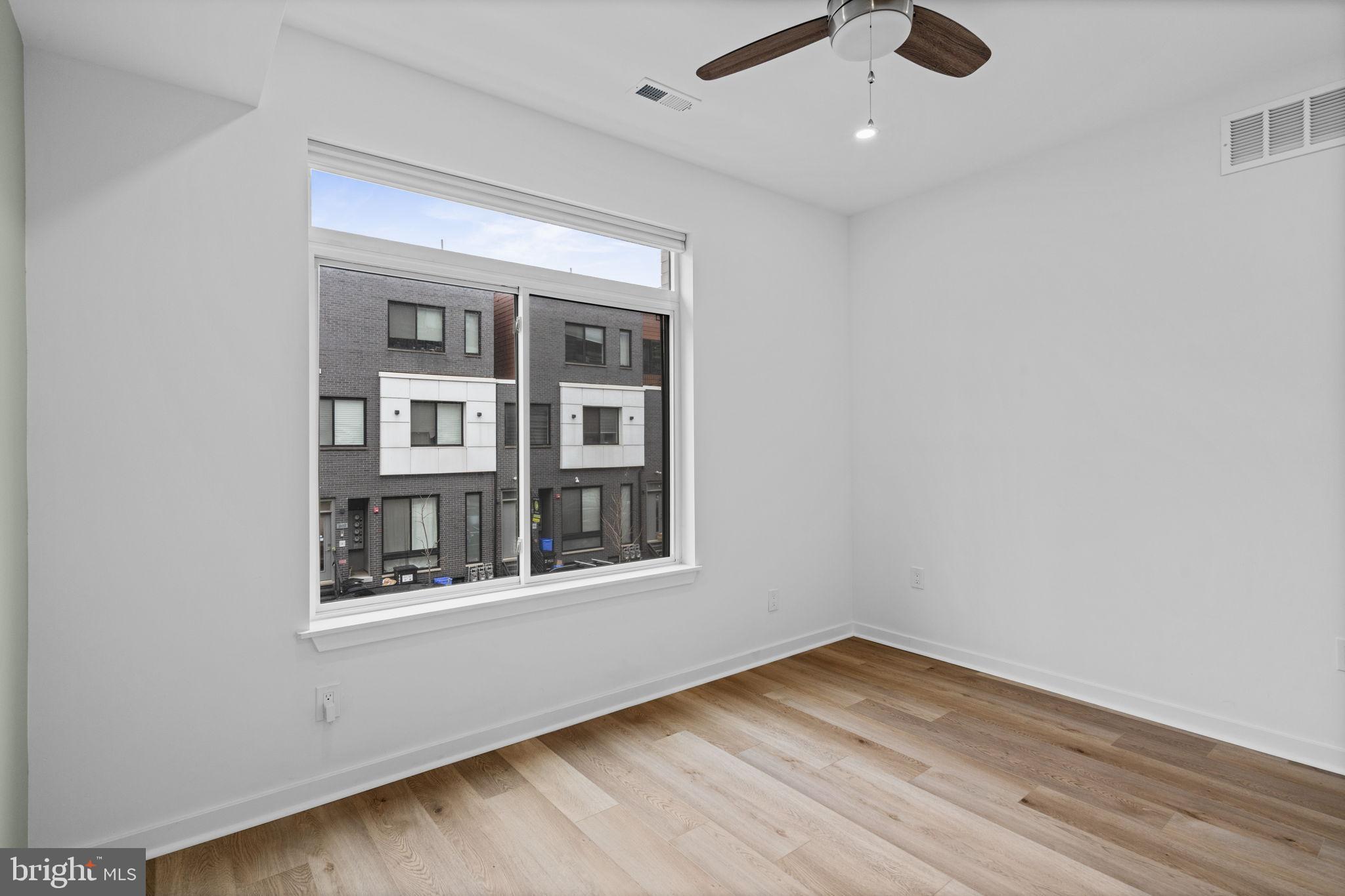 SOUTH KENSINGTON - Residential