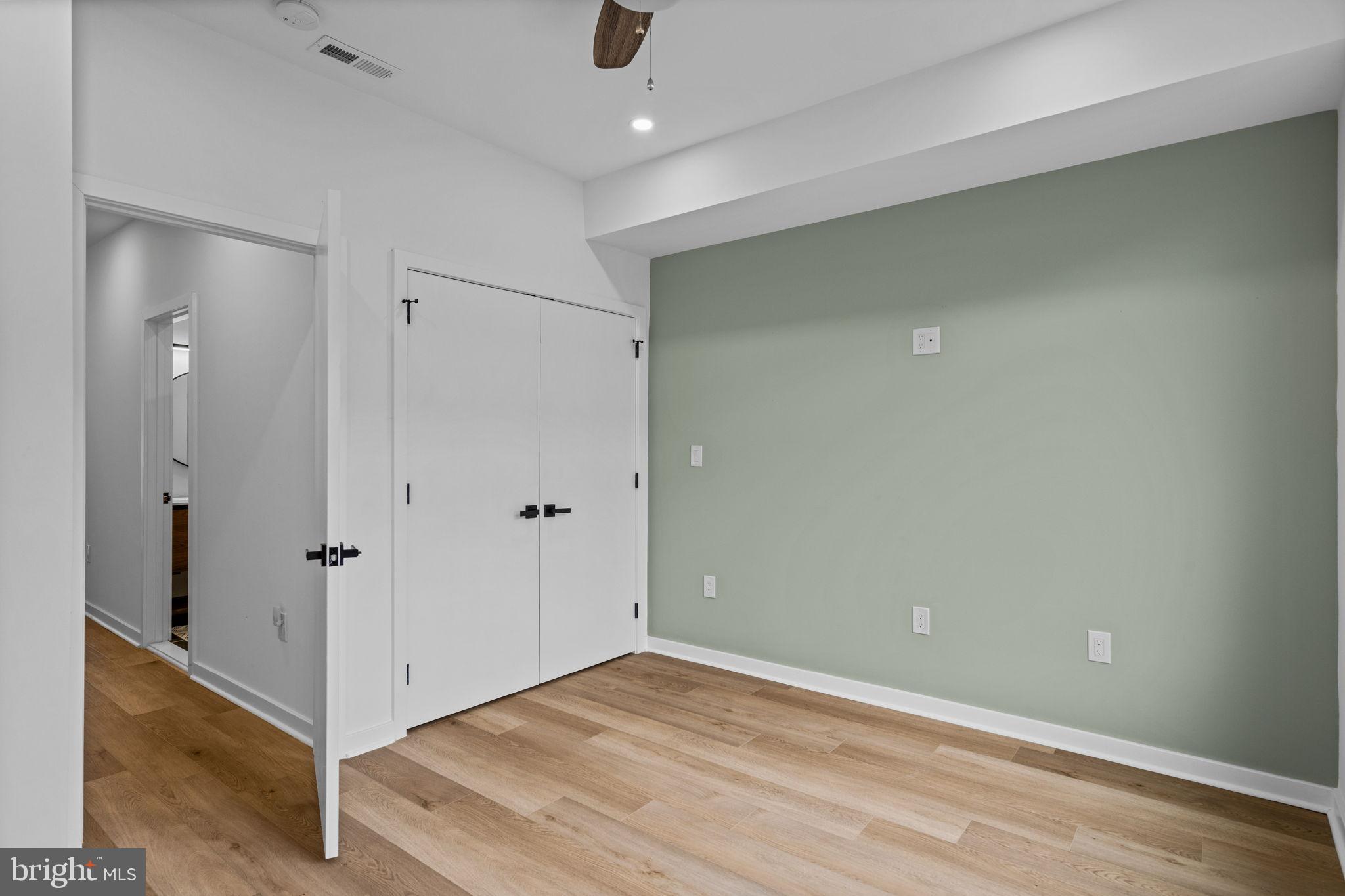 SOUTH KENSINGTON - Residential