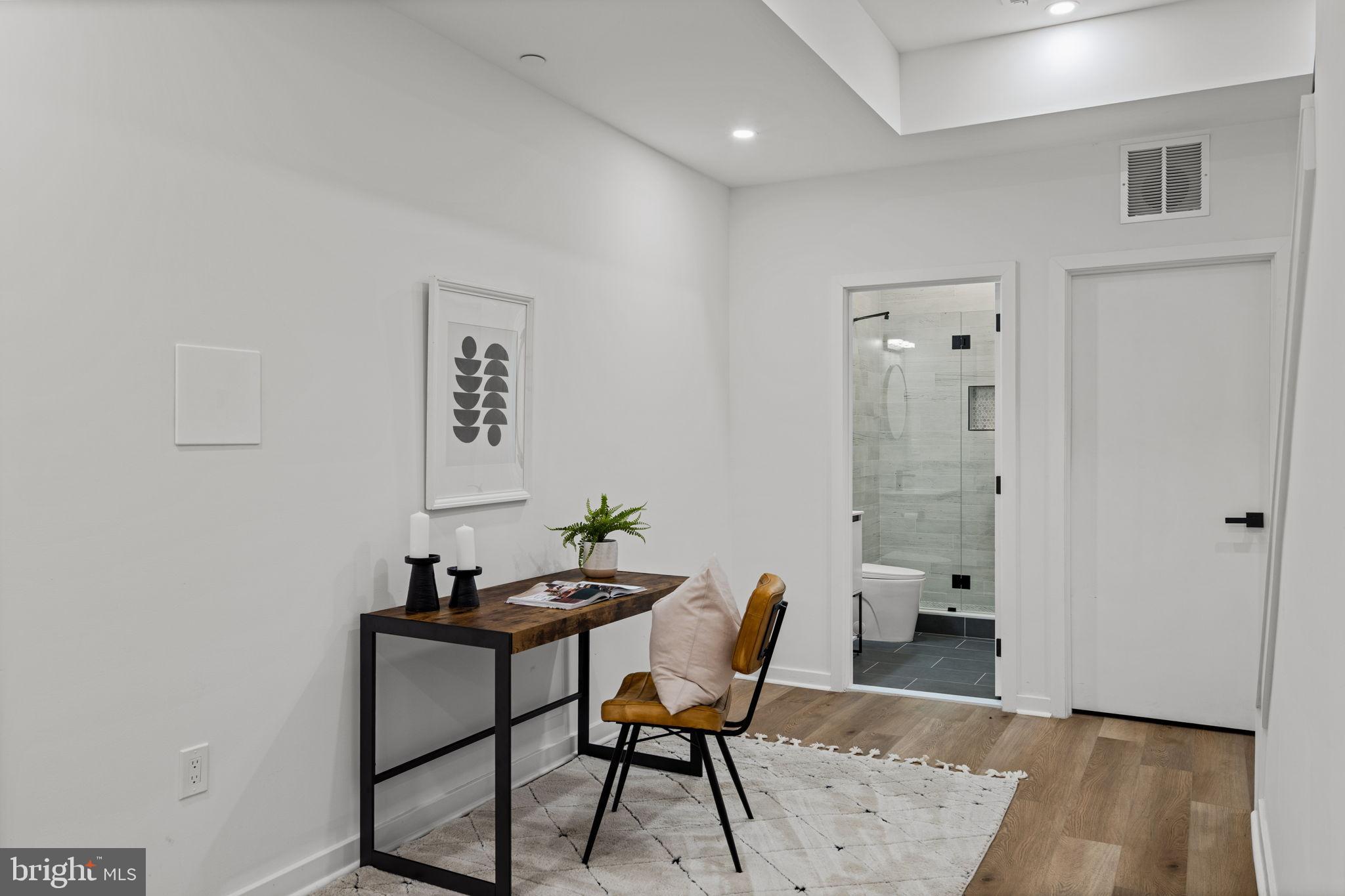 SOUTH KENSINGTON - Residential