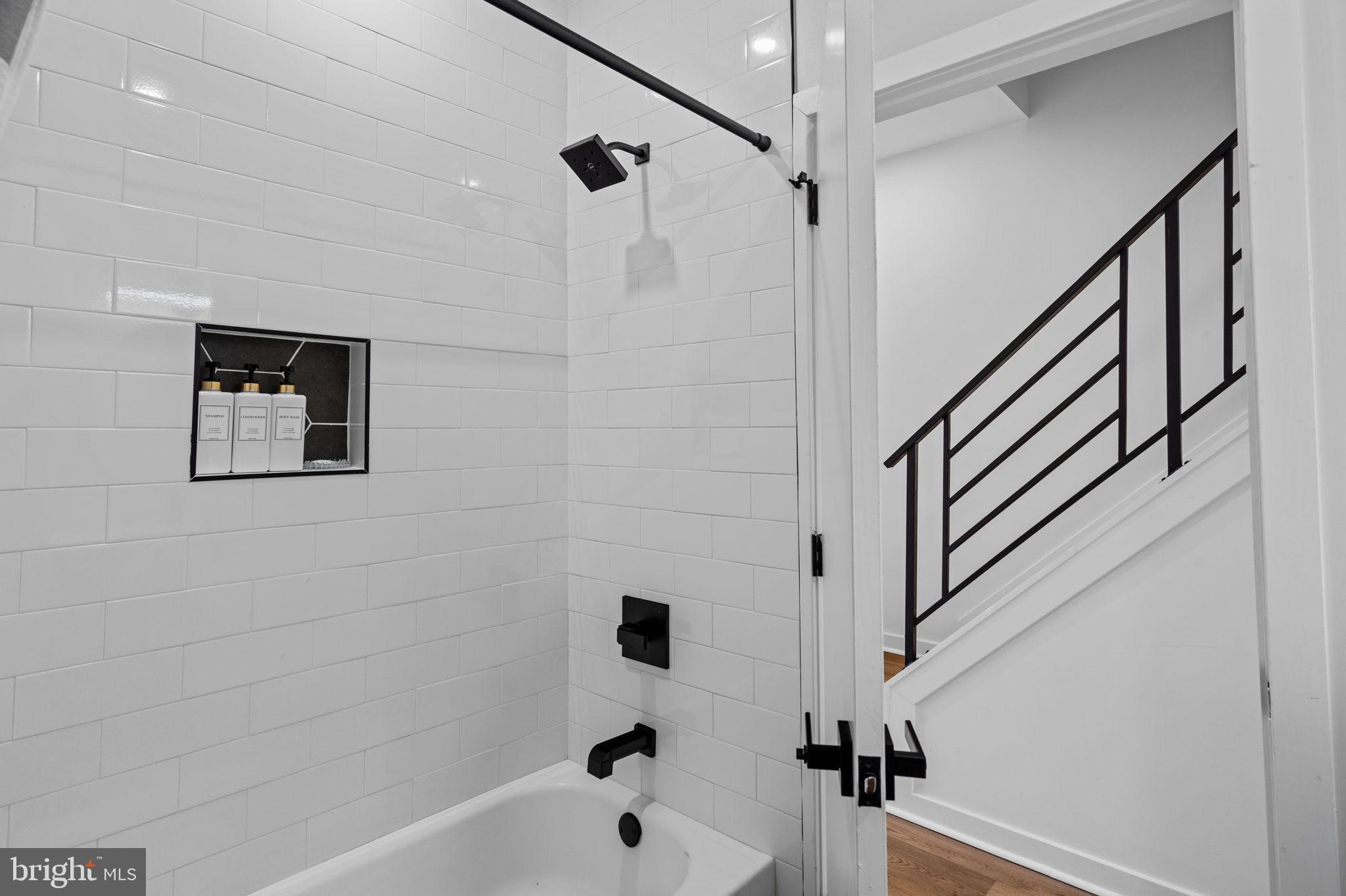 SOUTH KENSINGTON - Residential