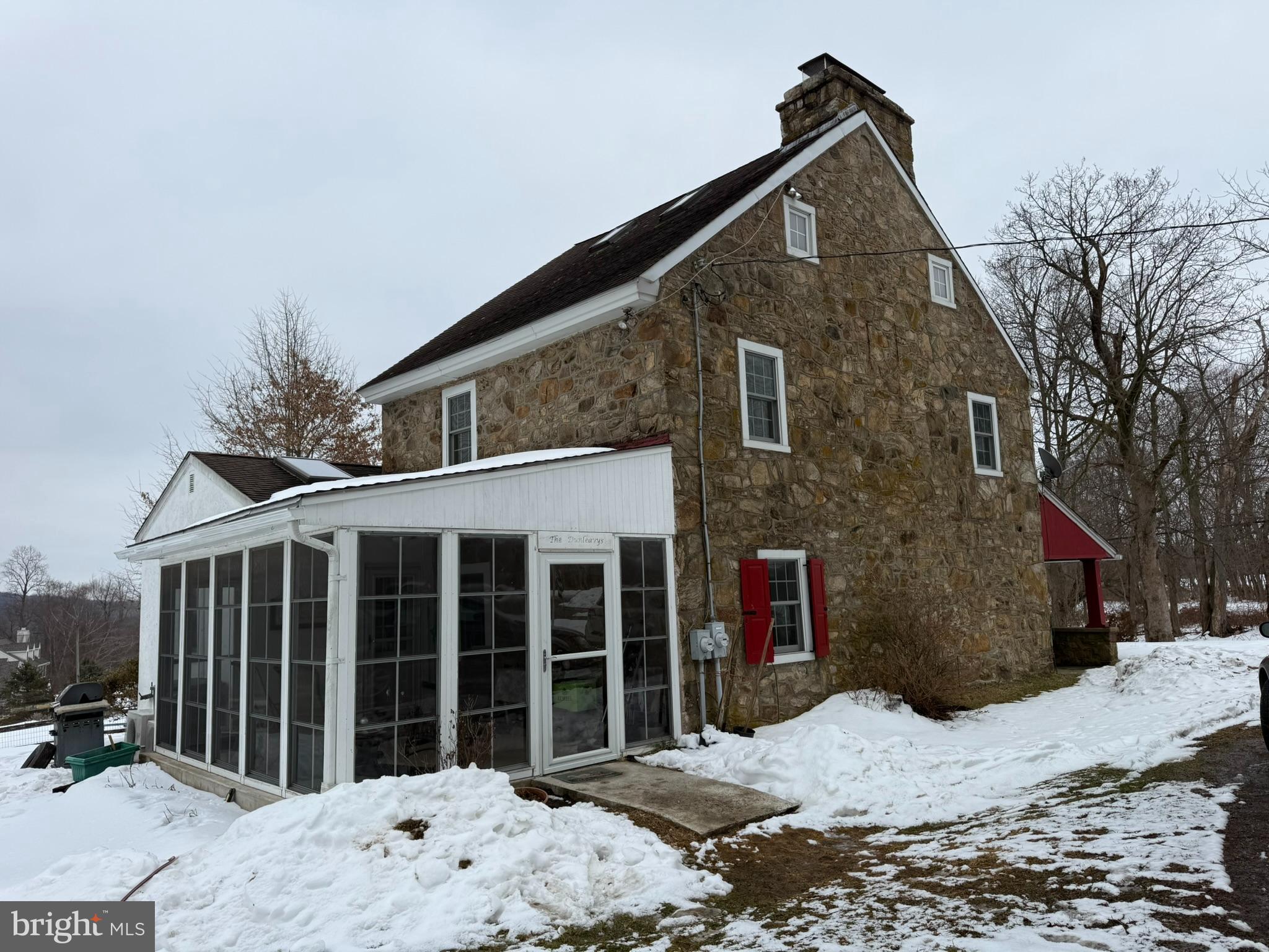 280 MAPLEFLOWER ROAD