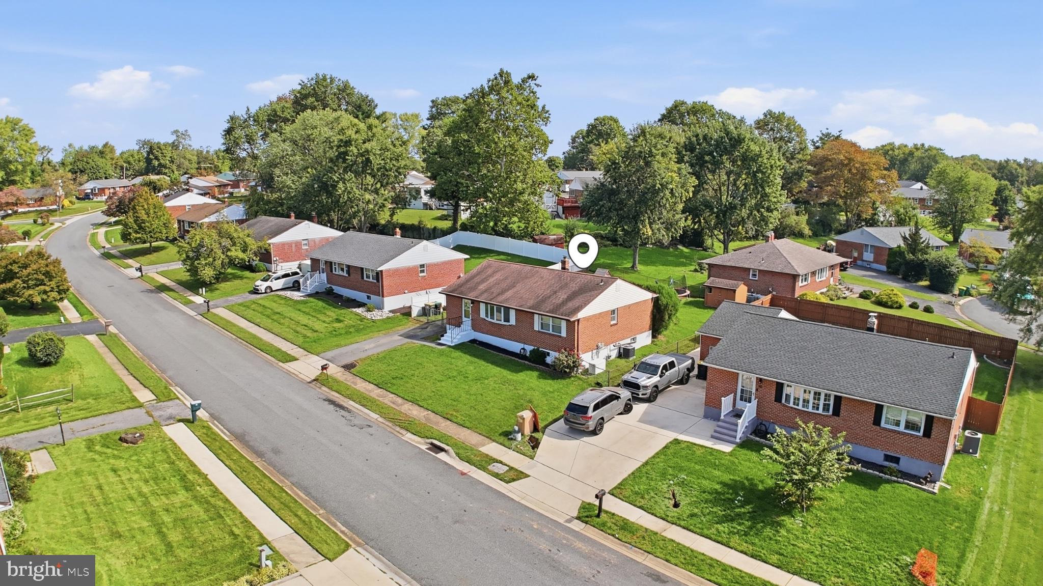 32 TIVERTON CIRCLE