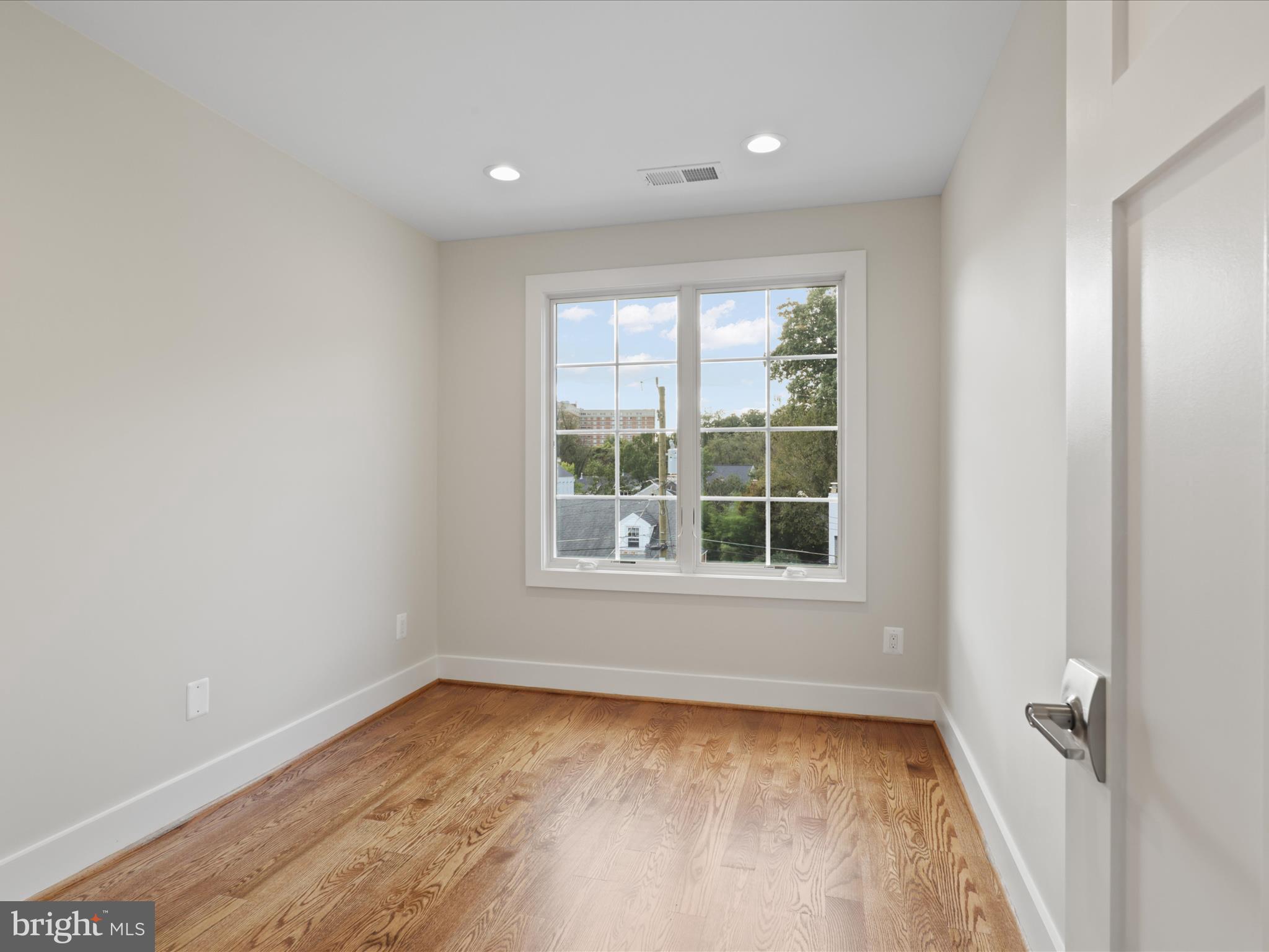 NORTH HIGHLAND - Residential