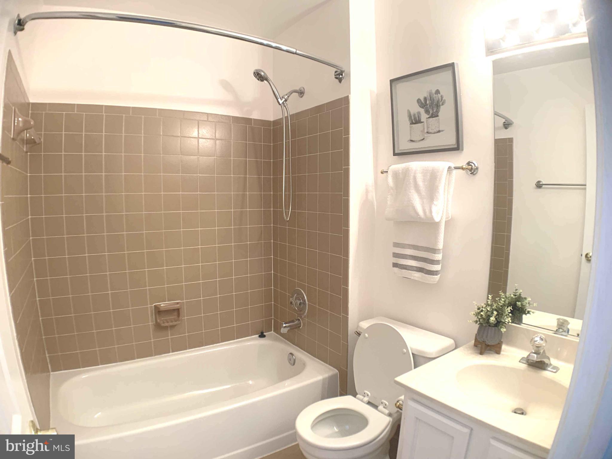 CHADSBERRY - Residential