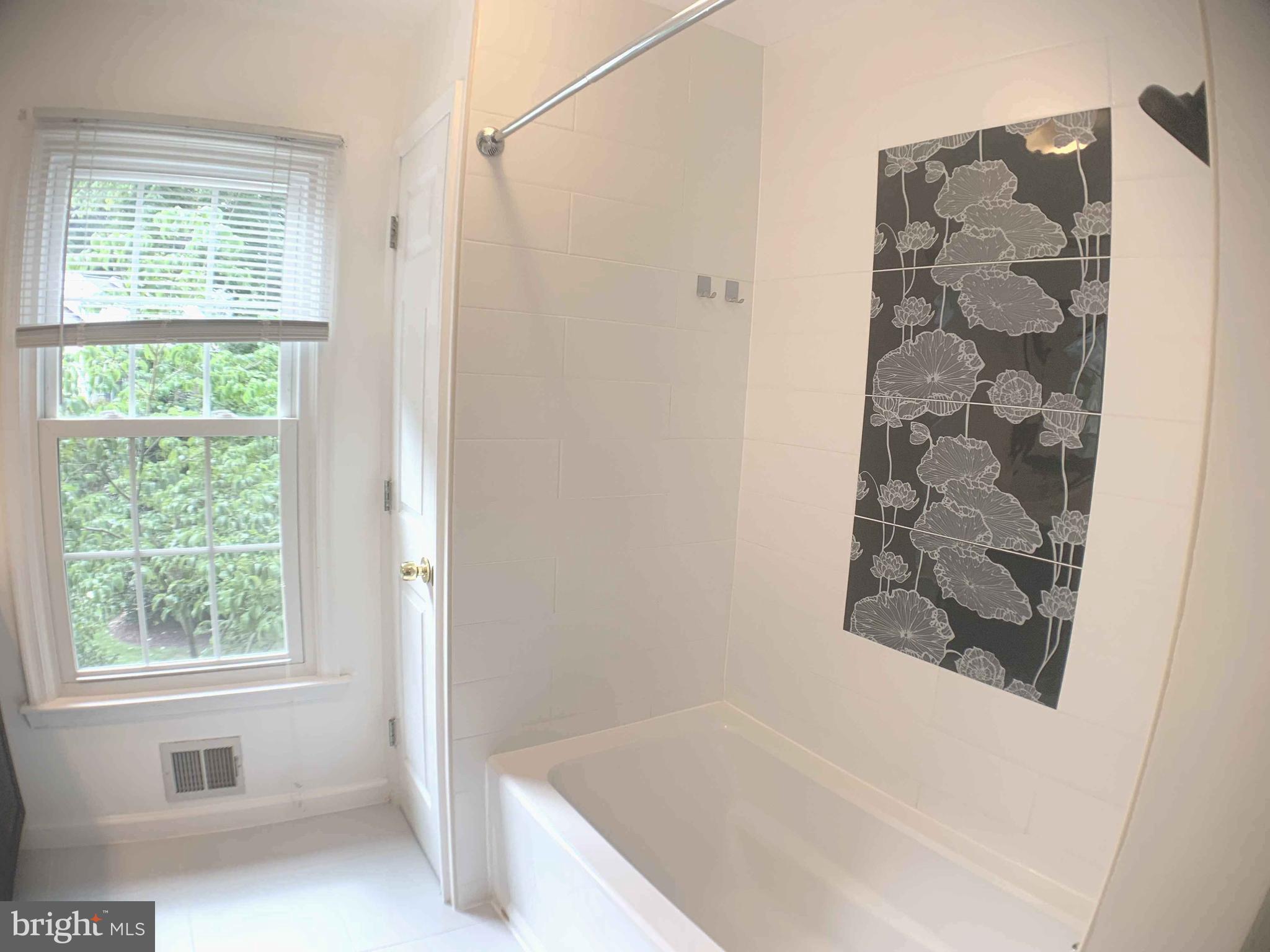 CHADSBERRY - Residential