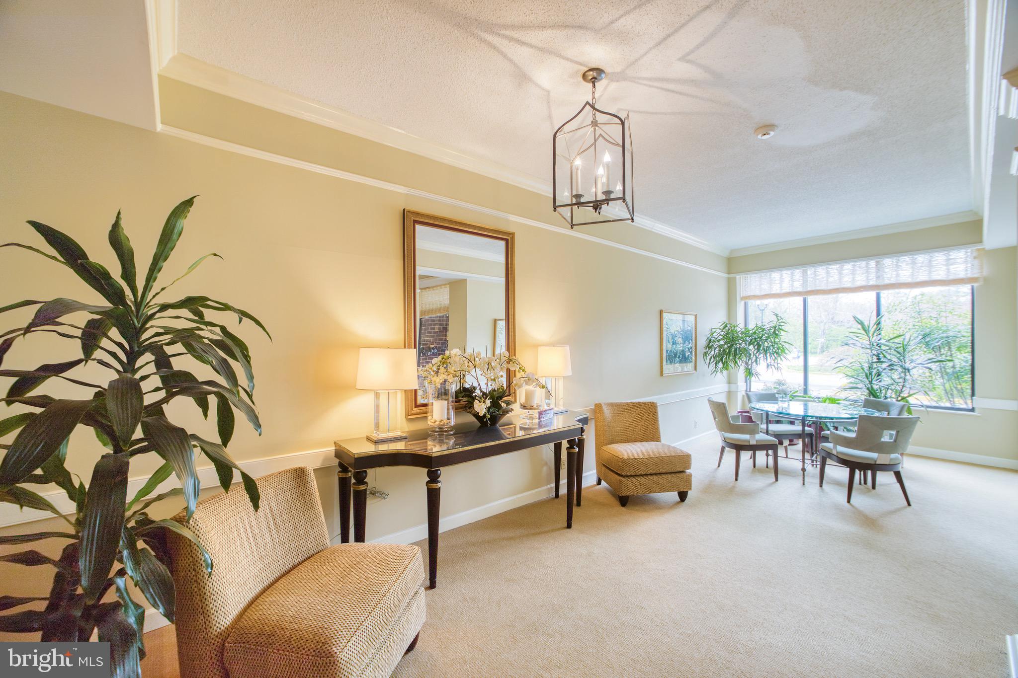 ASTORIA - Residential Lease