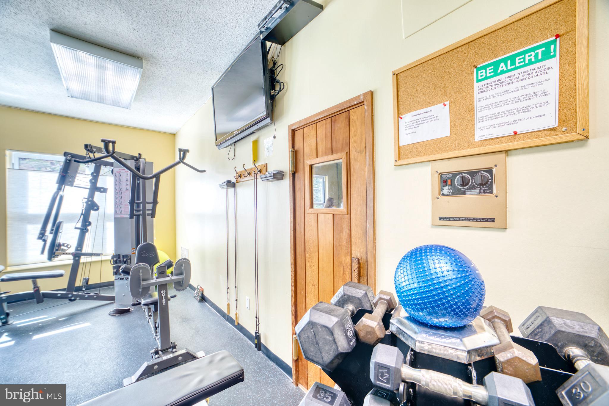 ASTORIA - Residential Lease