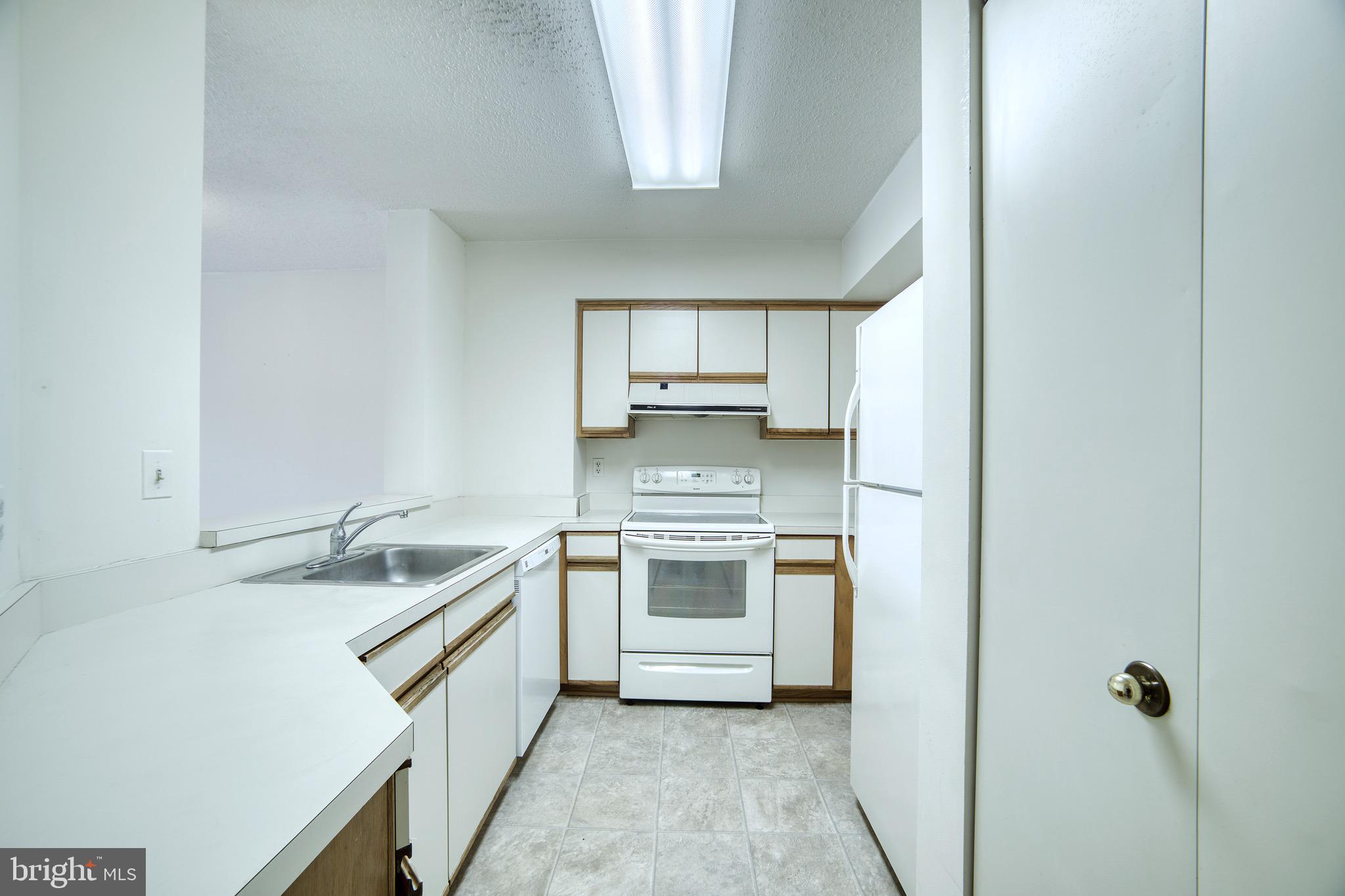 ASTORIA - Residential Lease