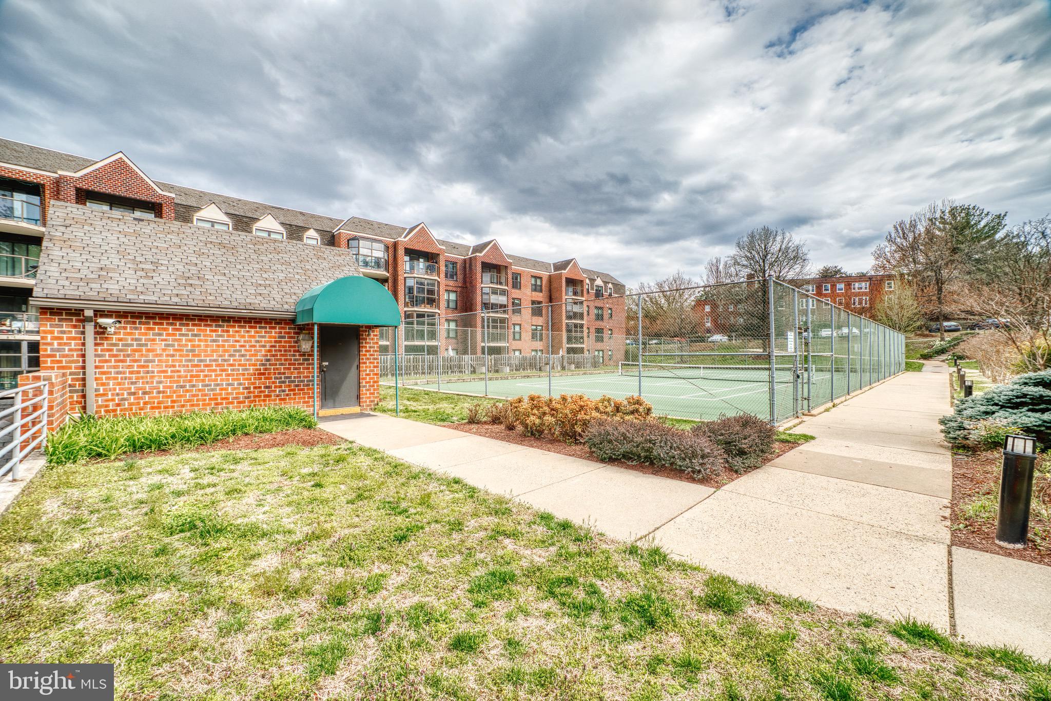 ASTORIA - Residential Lease