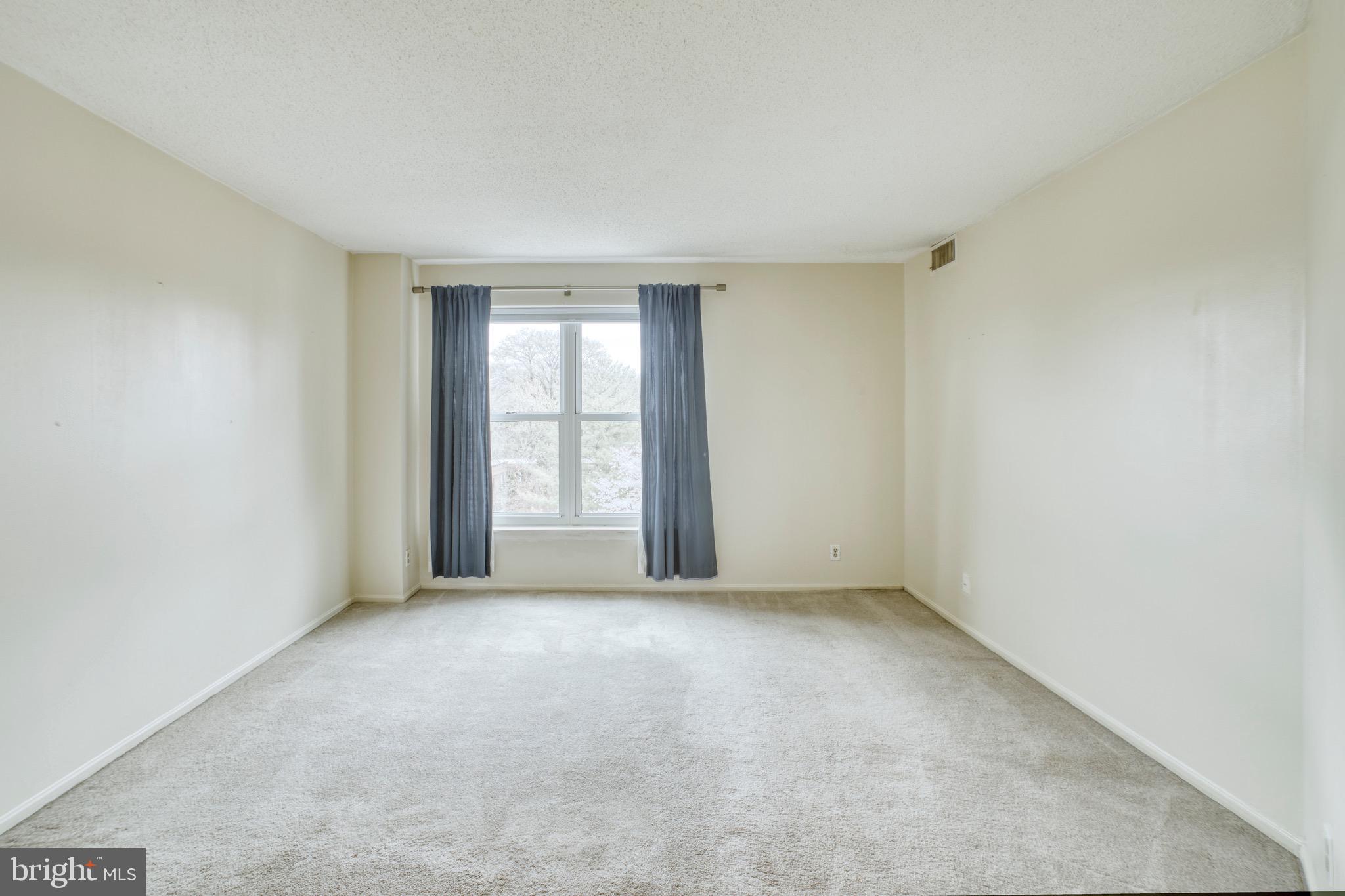 ASTORIA - Residential Lease