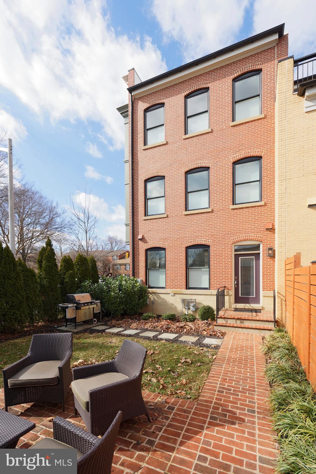 WILKES ROW - OLD TOWN - Residential