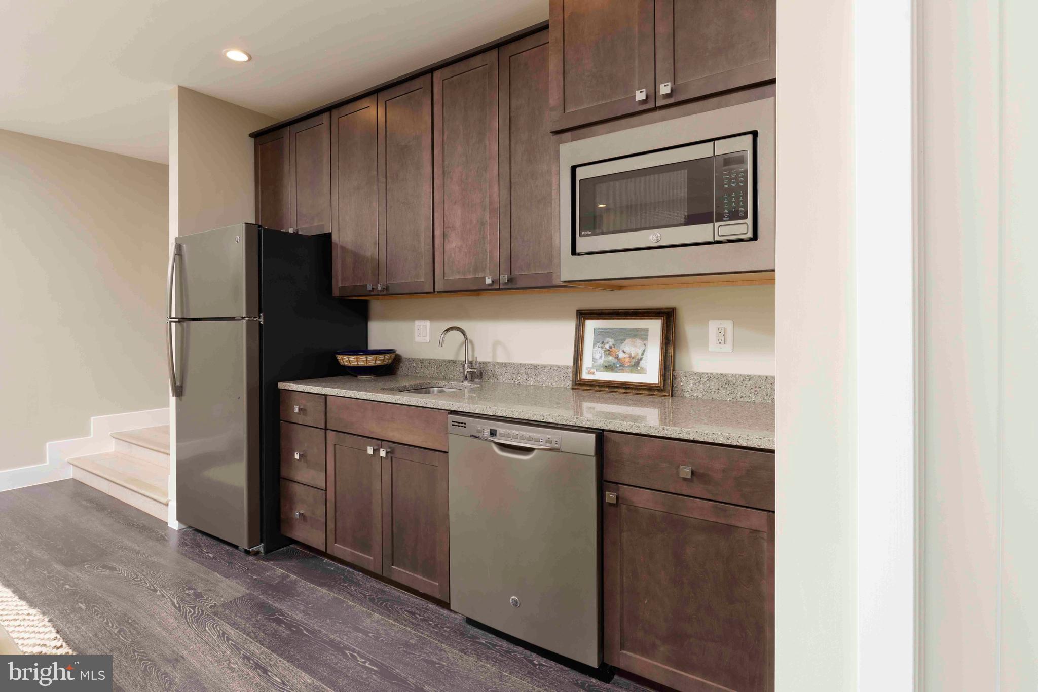 WILKES ROW - OLD TOWN - Residential