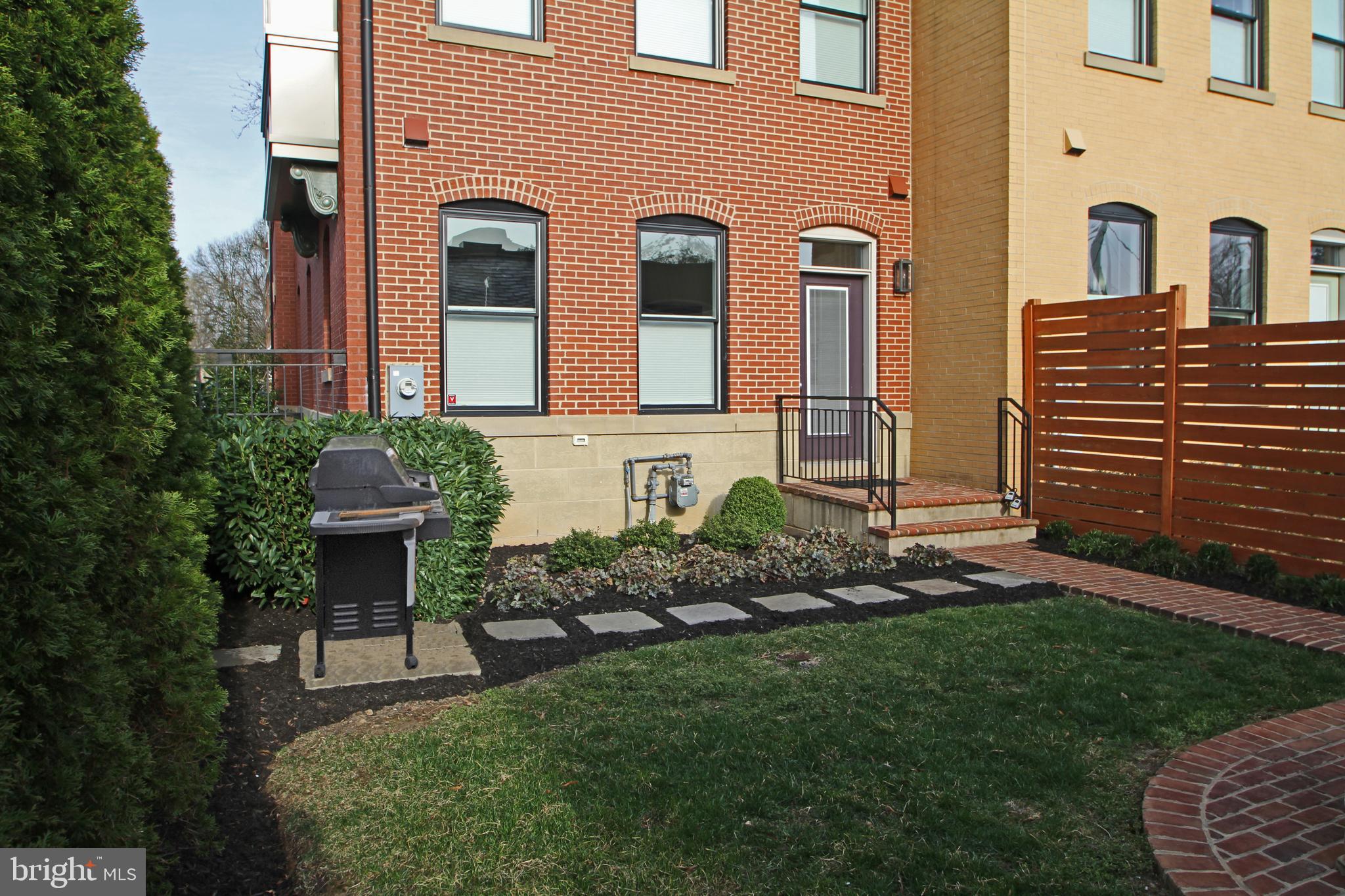 WILKES ROW - OLD TOWN - Residential