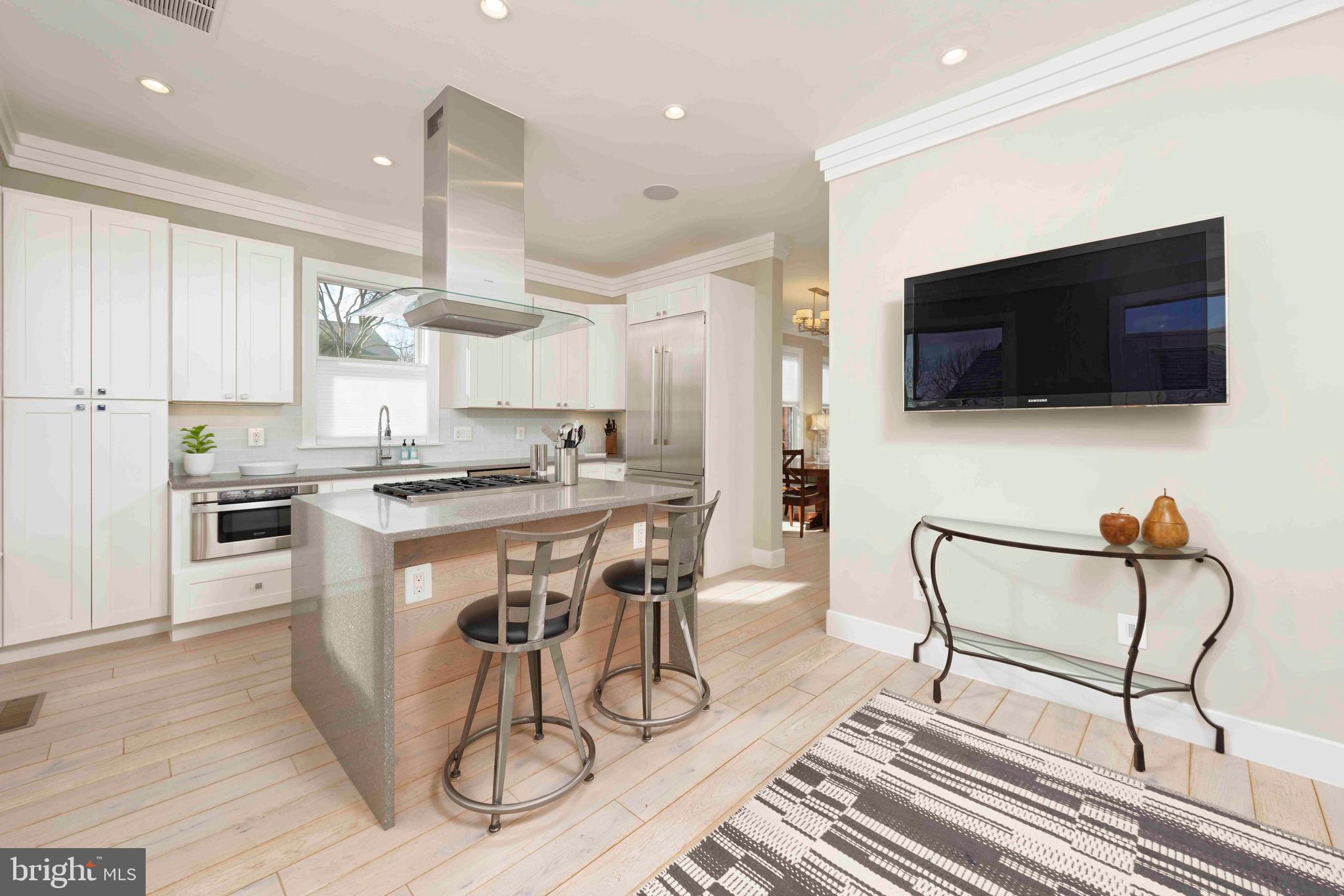 WILKES ROW - OLD TOWN - Residential