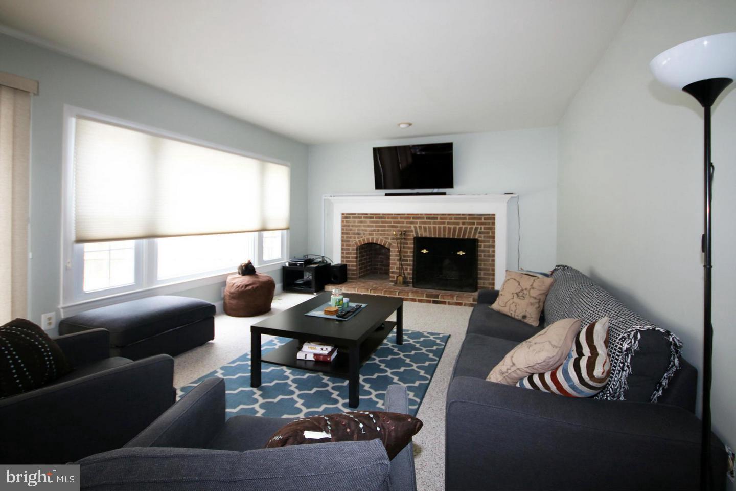 4708 SILVERBROOK WAY