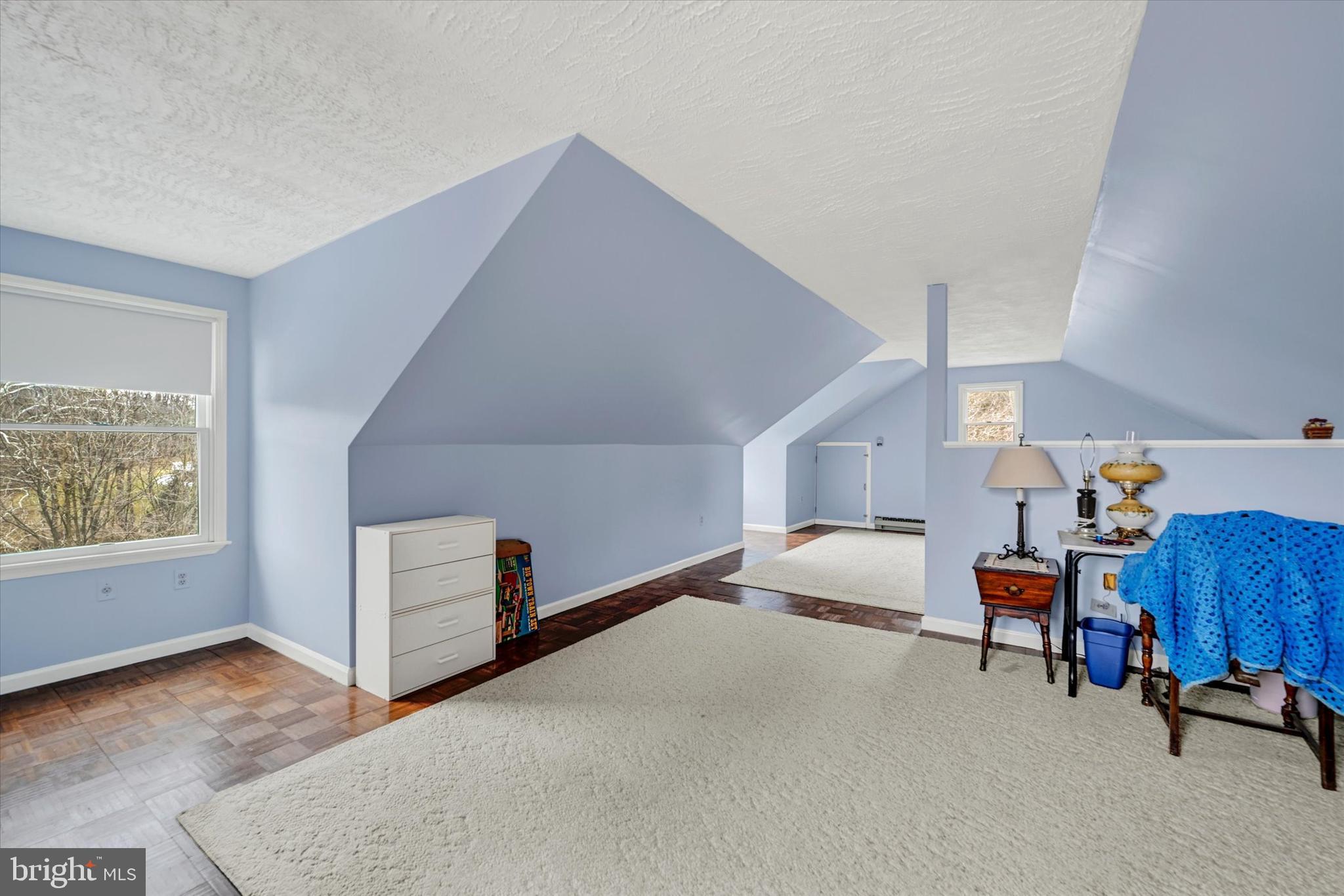 COUNTRY CLUB PARK - Residential