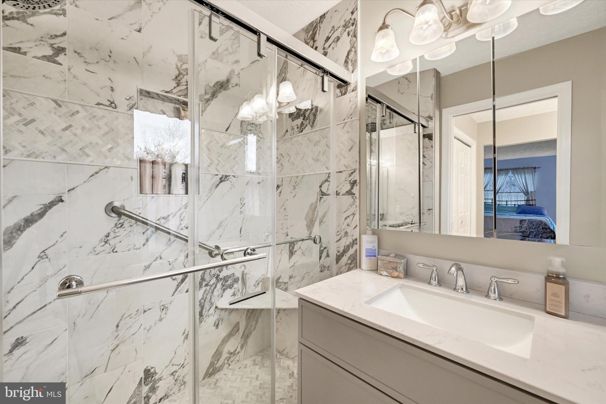 COUNTRY CLUB PARK - Residential