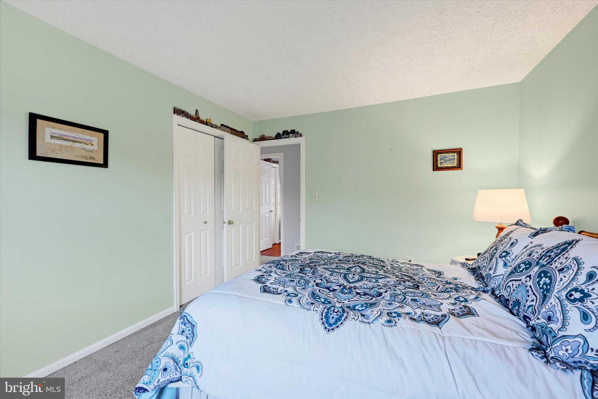 COUNTRY CLUB PARK - Residential